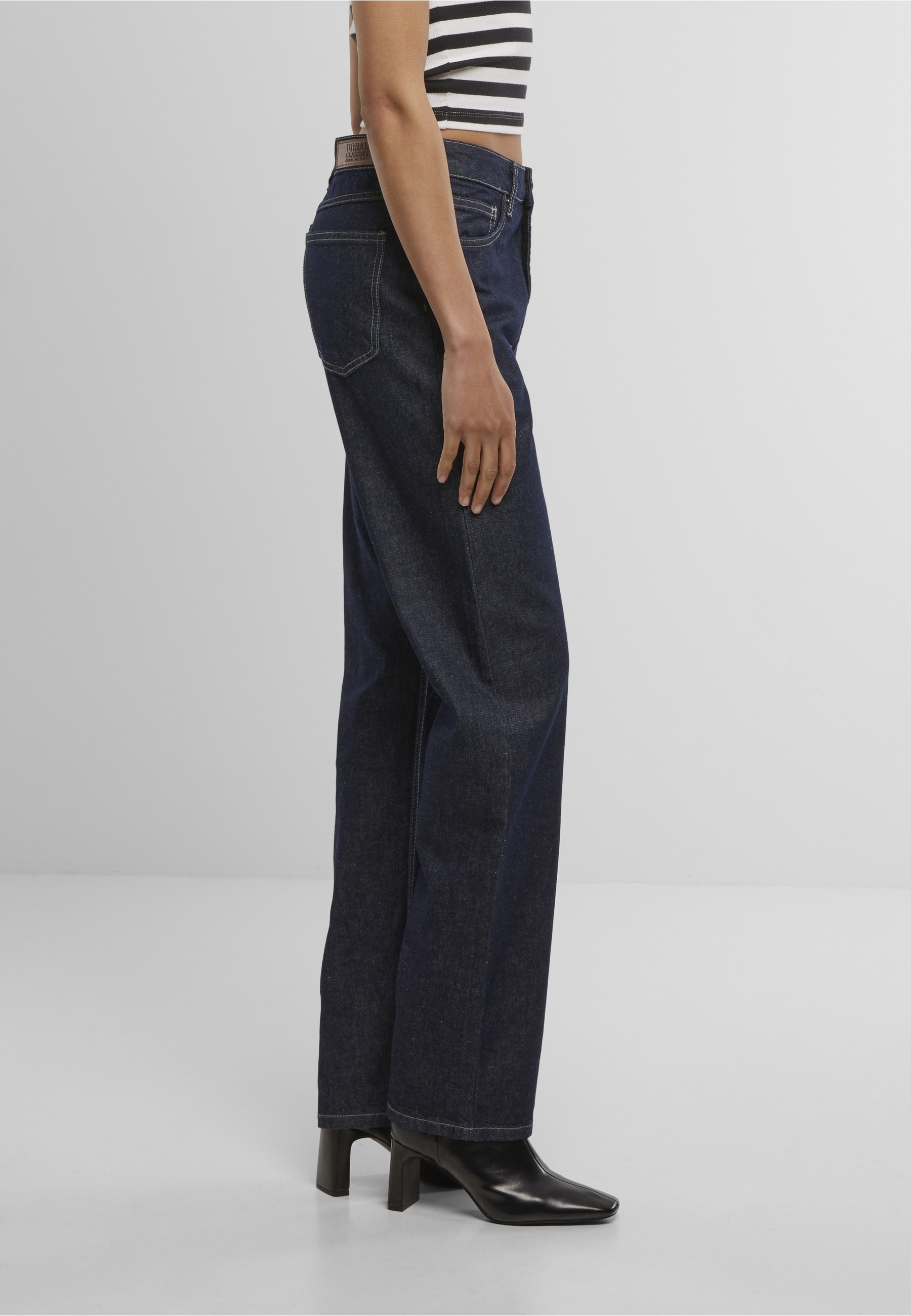 URBAN CLASSICS Bequeme Jeans »Urban Classics Ladies Straight Fit Denim«