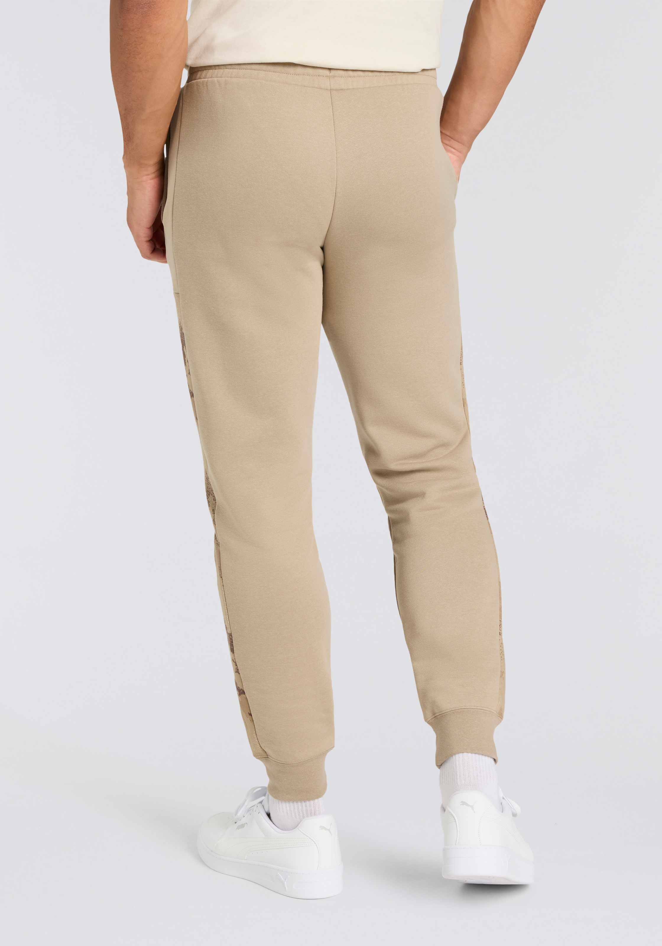 PUMA Trainingshose »ESS CAMO SWEATPANTS FL CL«