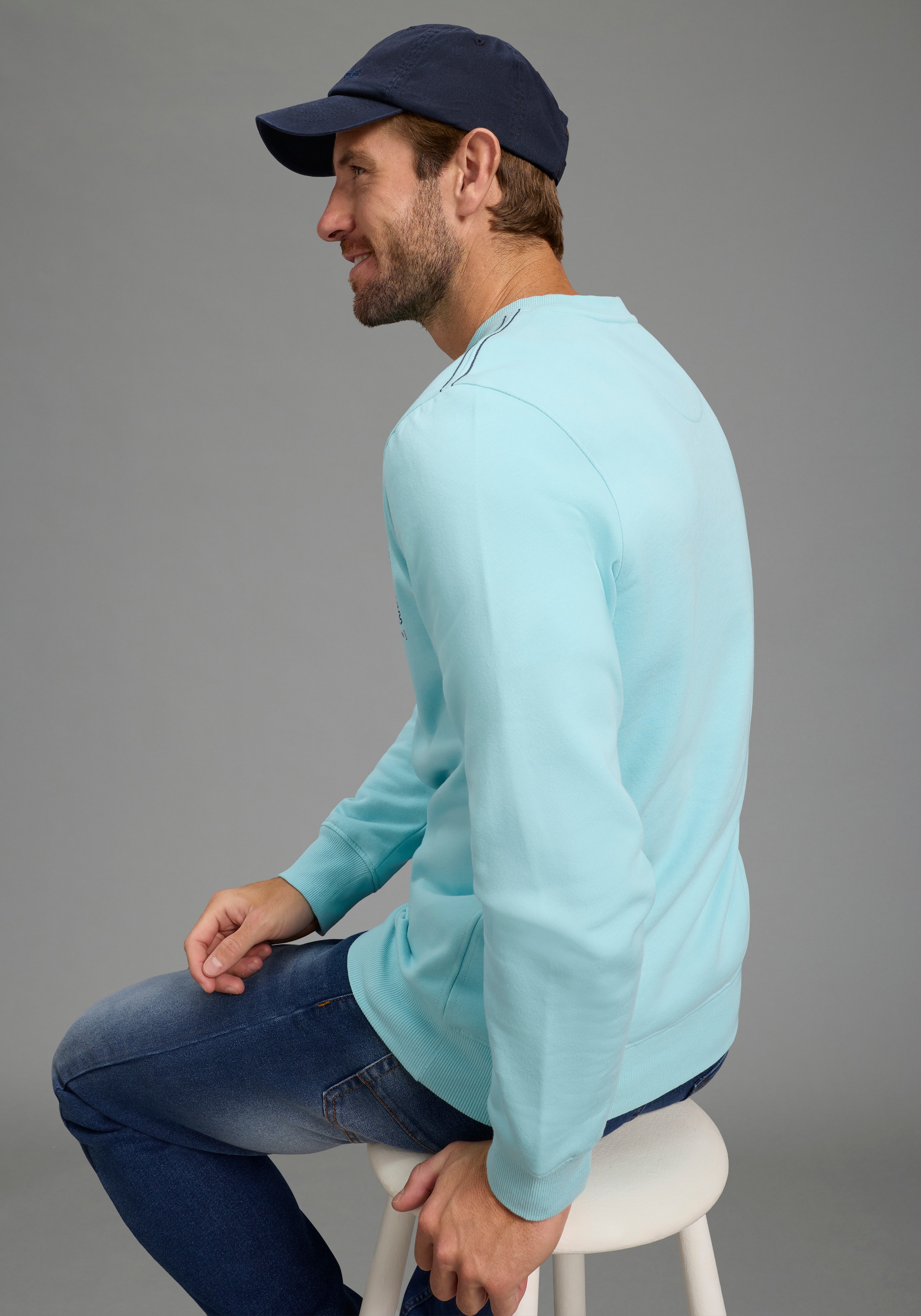 KangaROOS Sweatshirt, aus angerauter Sweatware, mit Rundhalsausschnitt, Lan günstig online kaufen