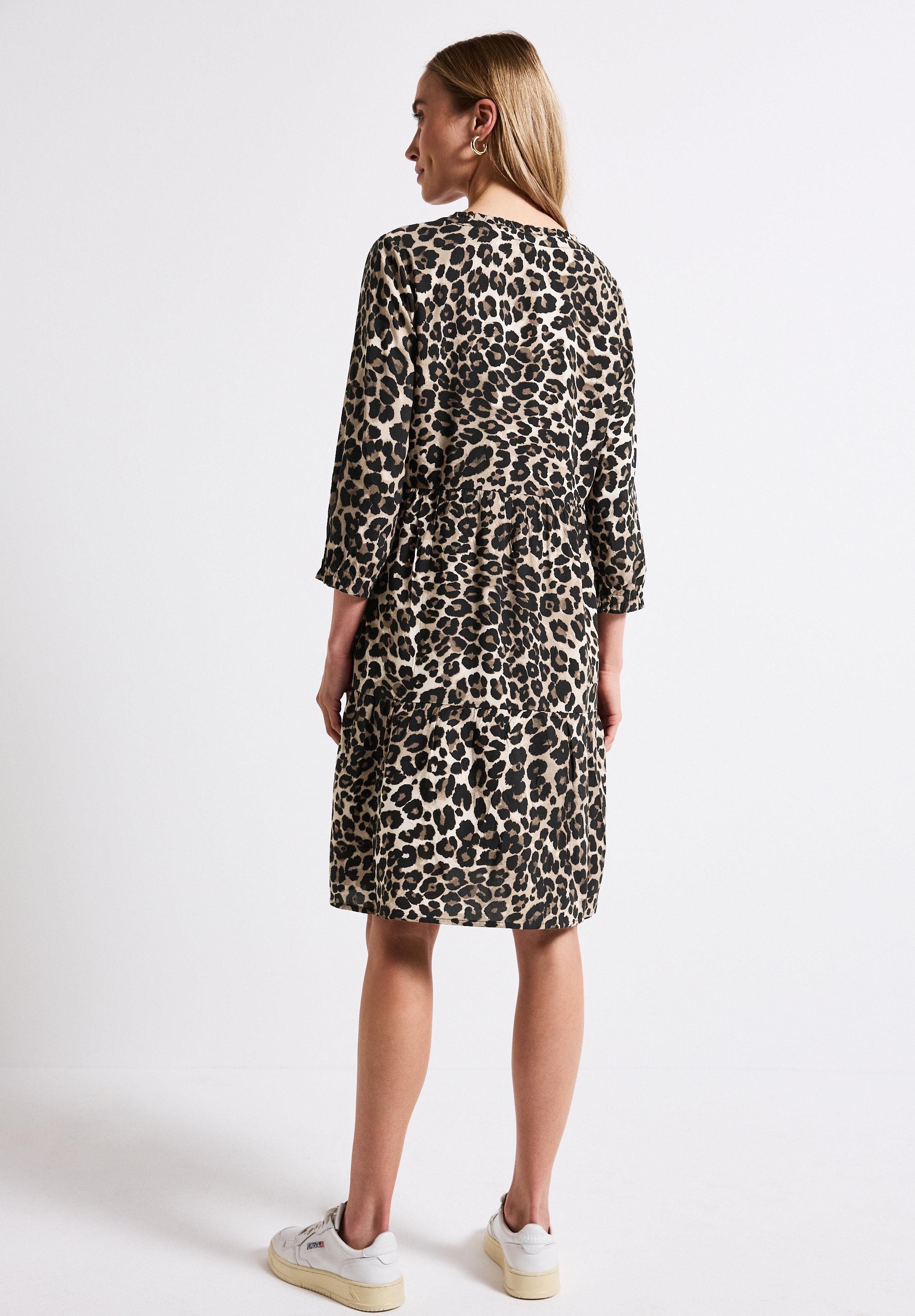 STREET ONE Midikleid, mit Volants und grafischem Muster