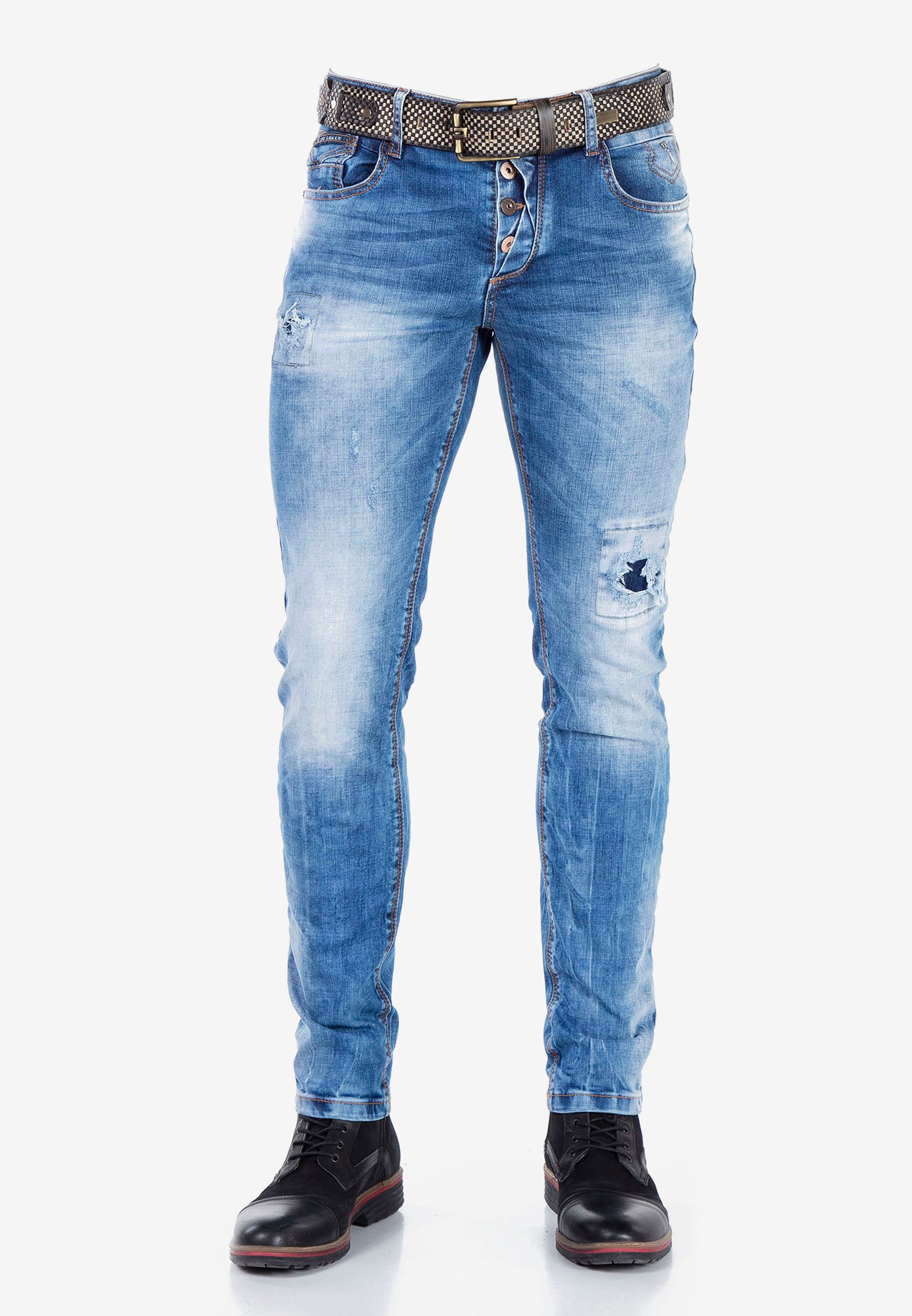 Cipo & Baxx Bequeme Jeans, im trendigen Look