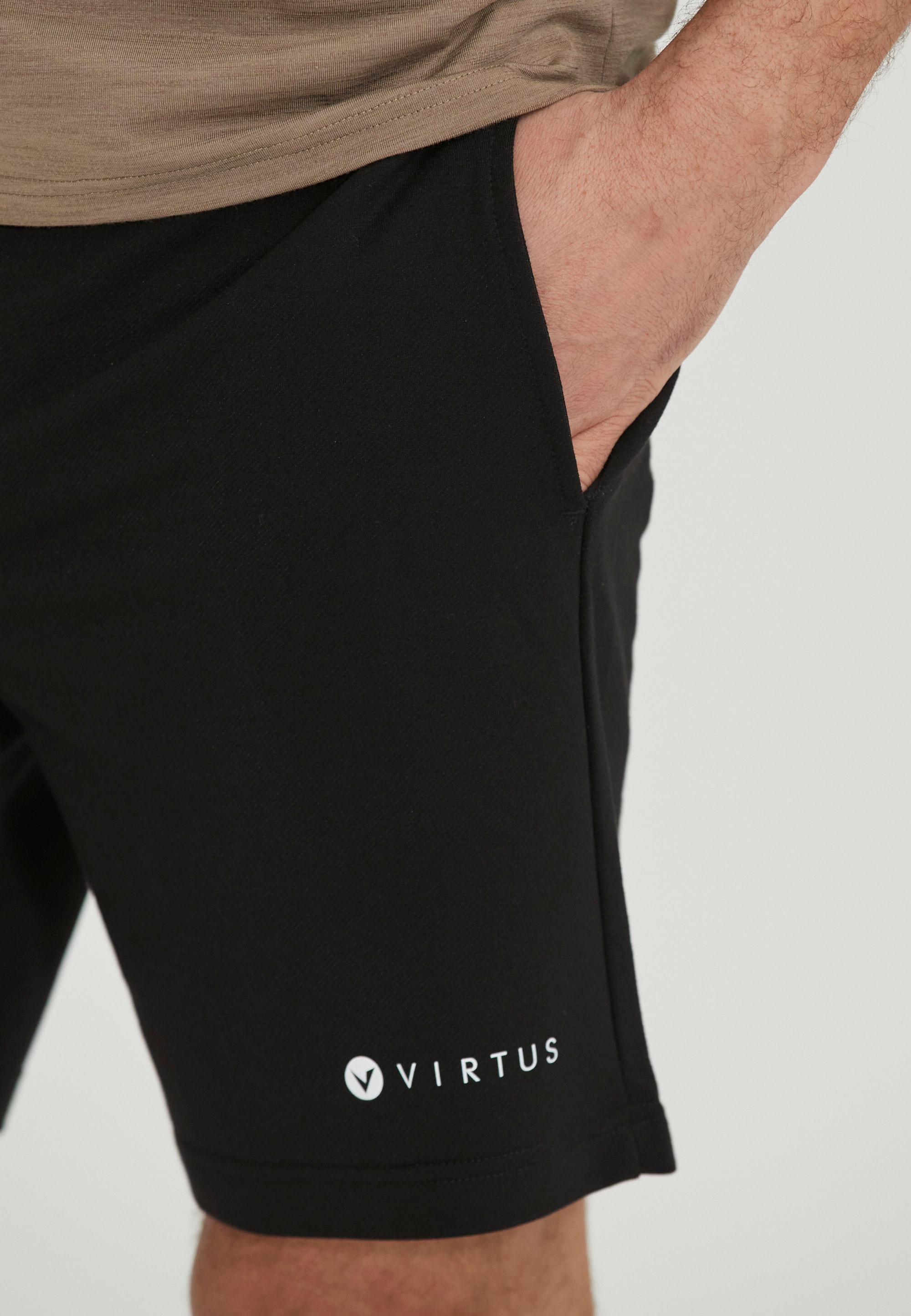 Virtus Shorts »Patrick V2«, mit verstellbarem Tunnelzug