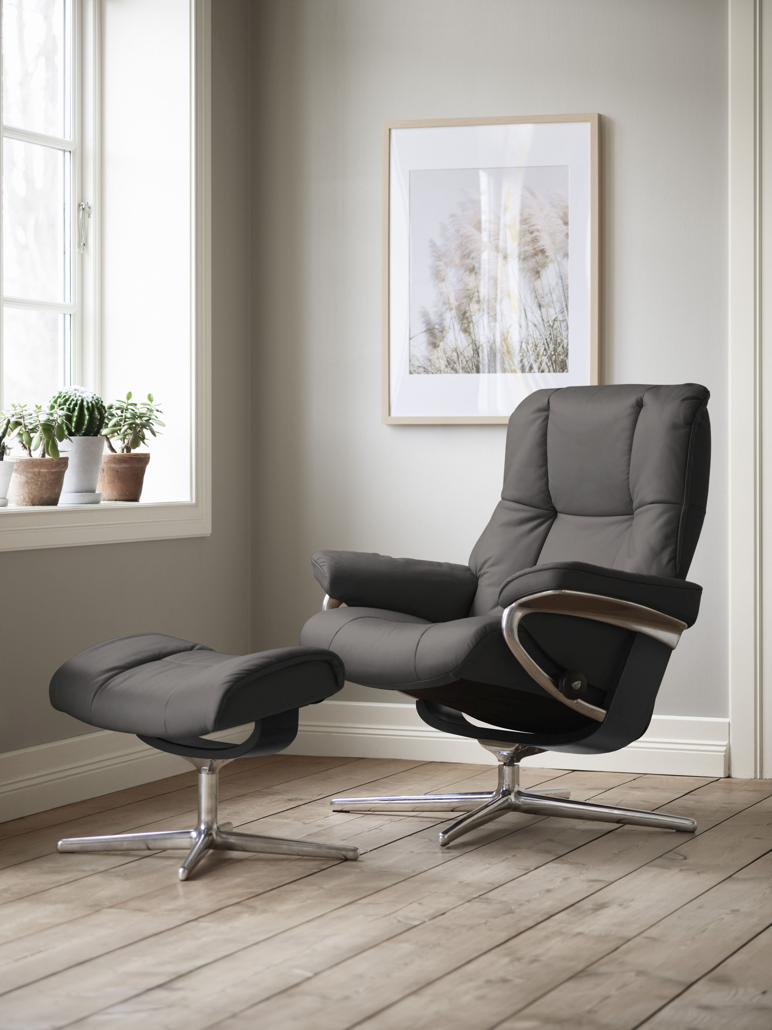Stressless Relaxsessel "Mayfair" mit Cross Base, Größe S, M & L, Holzakzent Schwarz