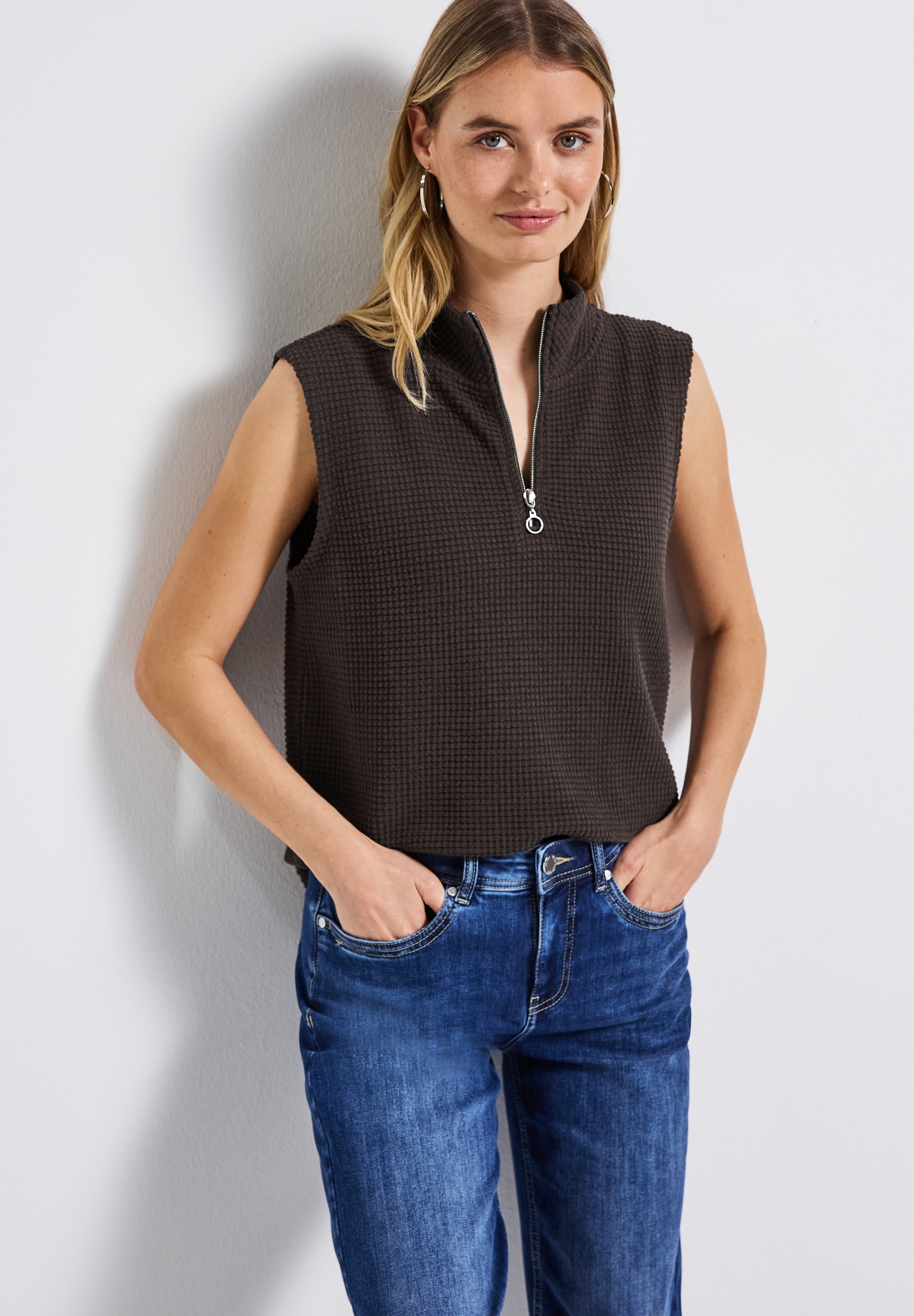 STREET ONE Rollkragenpullover, ohne Ärmel günstig online kaufen