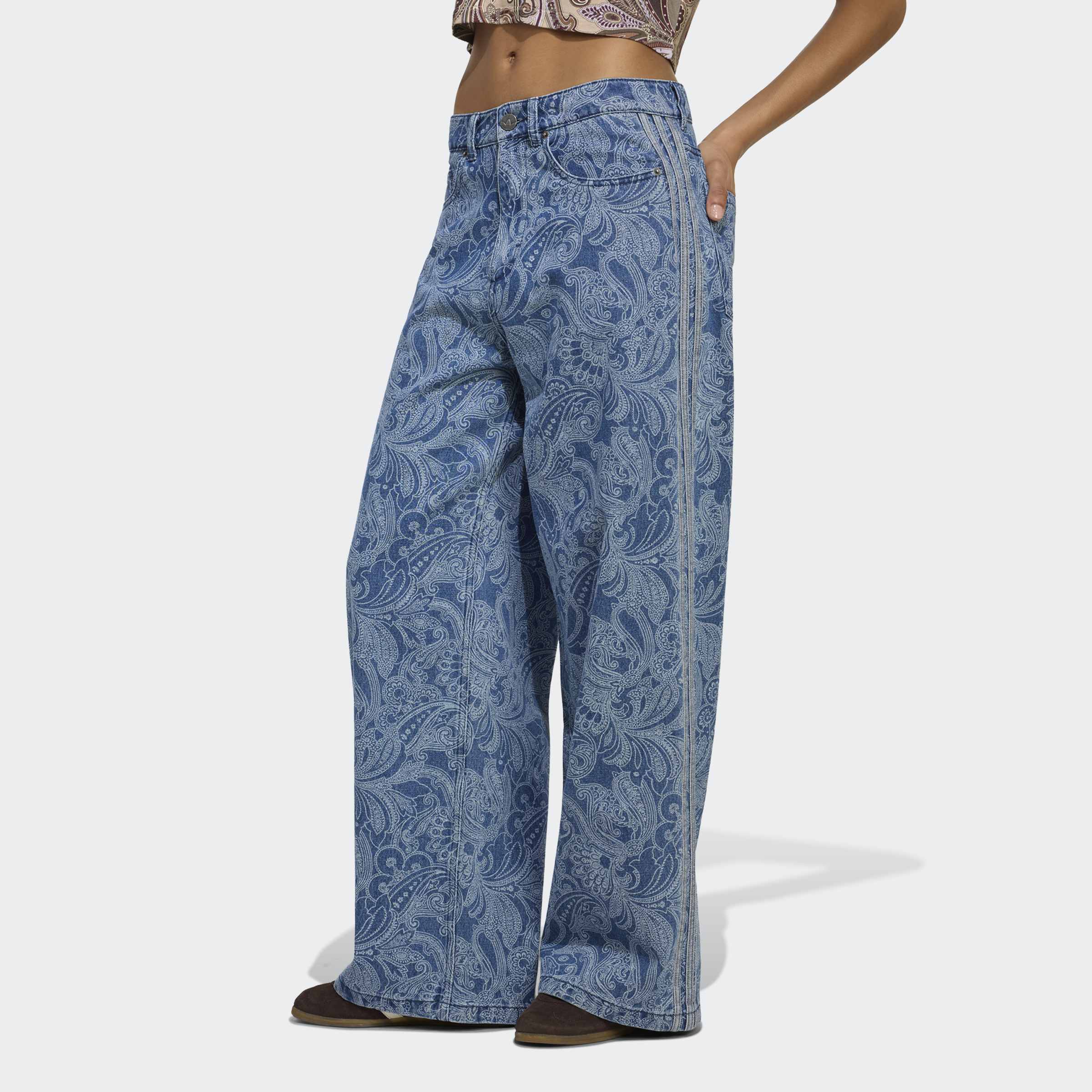 adidas Originals Sporthose "ADIDAS LIBERTY LONDON FIREBIRD MID RISE, GERADES BEIN" Teil einer exklusiven Kollaboration mit Liberty London, aus Baumwolle