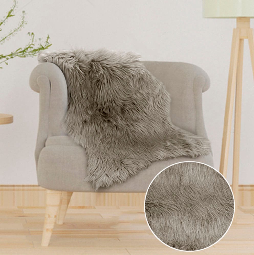 Home affaire Fellteppich »Valeria«, fellförmig, 60 mm Höhe, Kunstfell Teppich rund, besonders weich und flauschig, fußbodenheizungsgeeignet, pflegeleicht, ideale Teppiche für Wohnzimmer, Schlafzimmer und Esszimmer