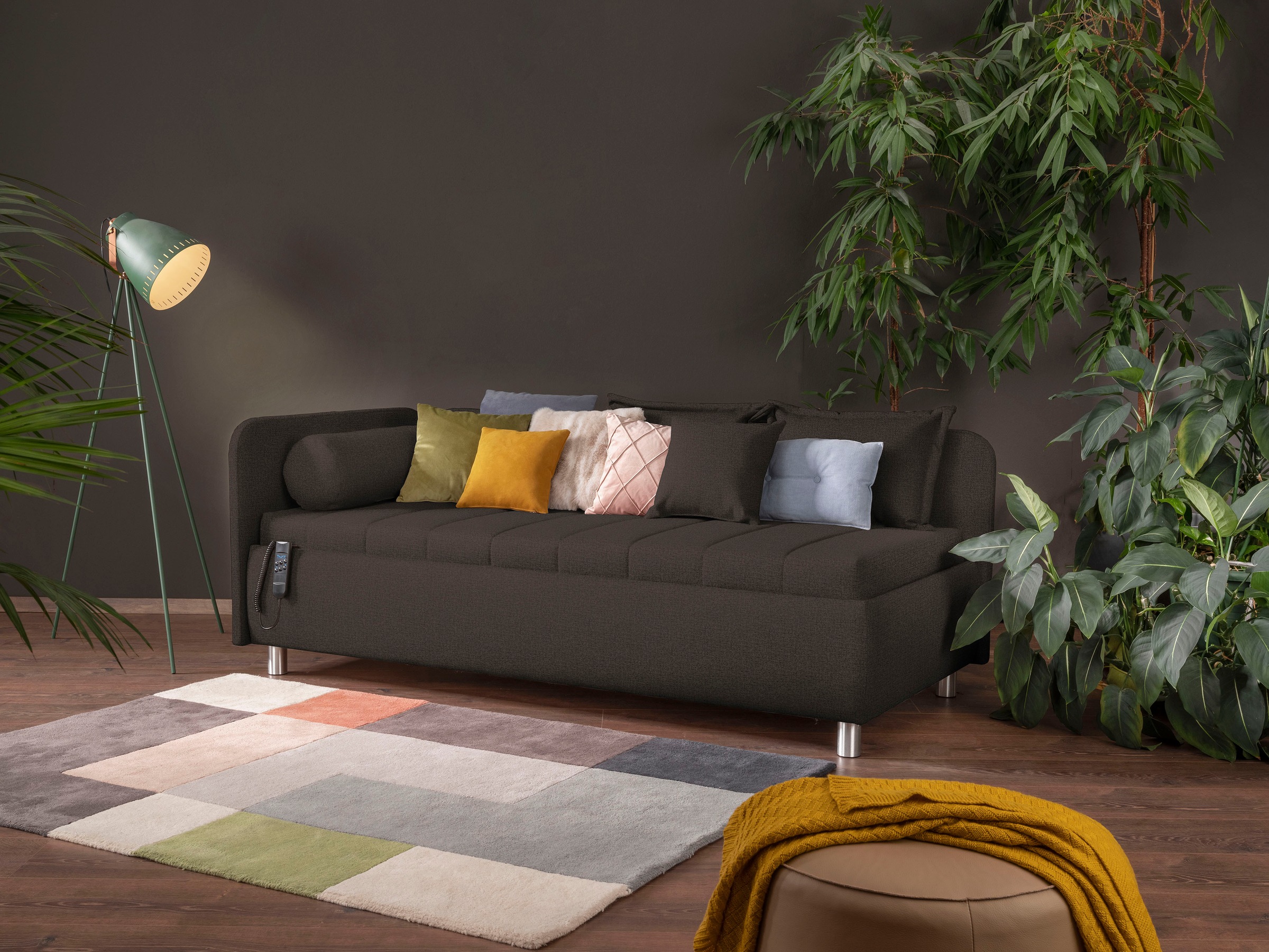 alina Schlafsofa »Kiana«, Liegefläche 90/200 cm oder 100/200 cm, Bettkasten, Zierkissen-Set