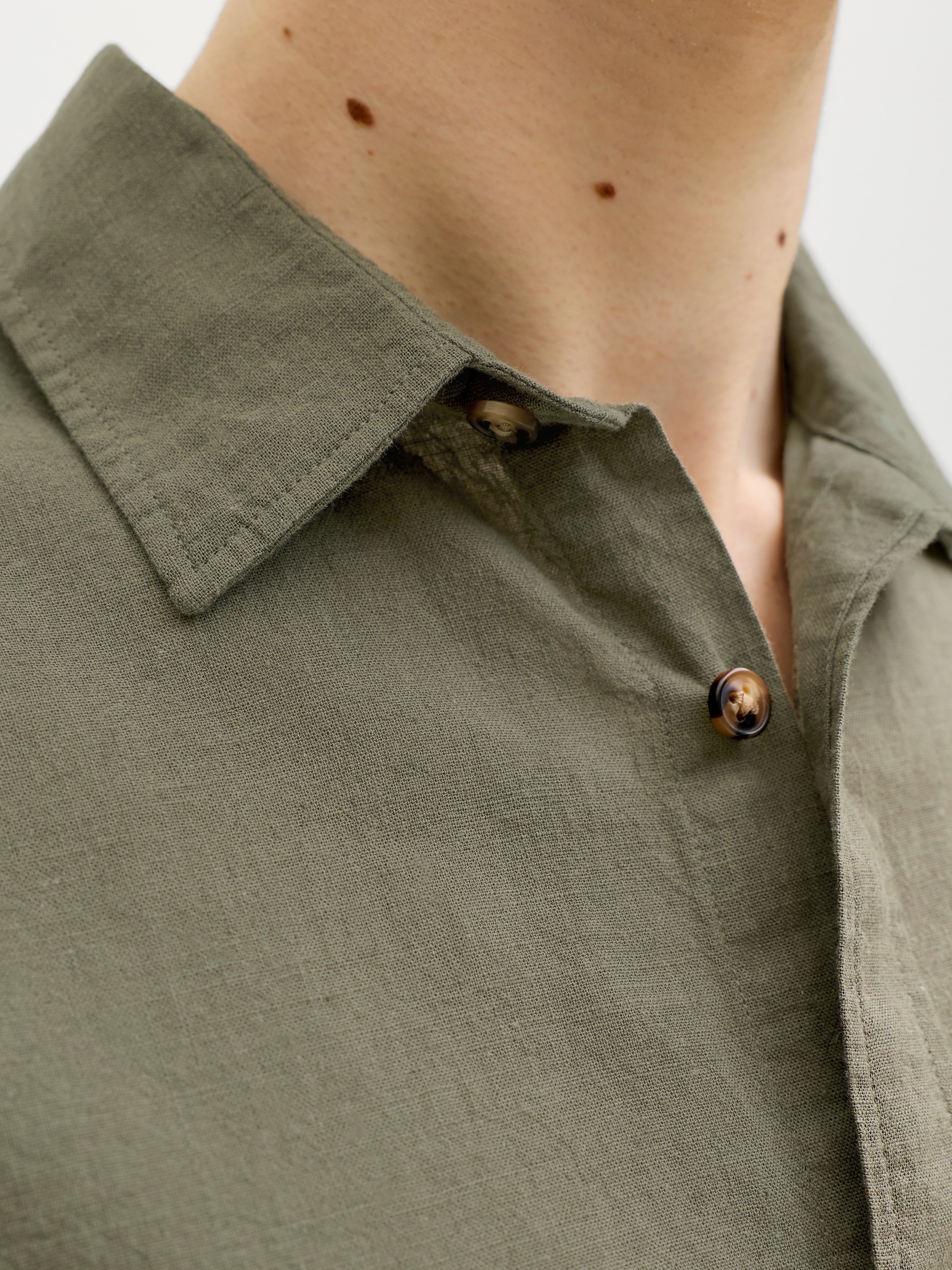 Jack & Jones Kurzarmhemd »JJESUMMER LINEN BLEND SHIRT S/S SN« Baumwolle mit Leinen, regular fit