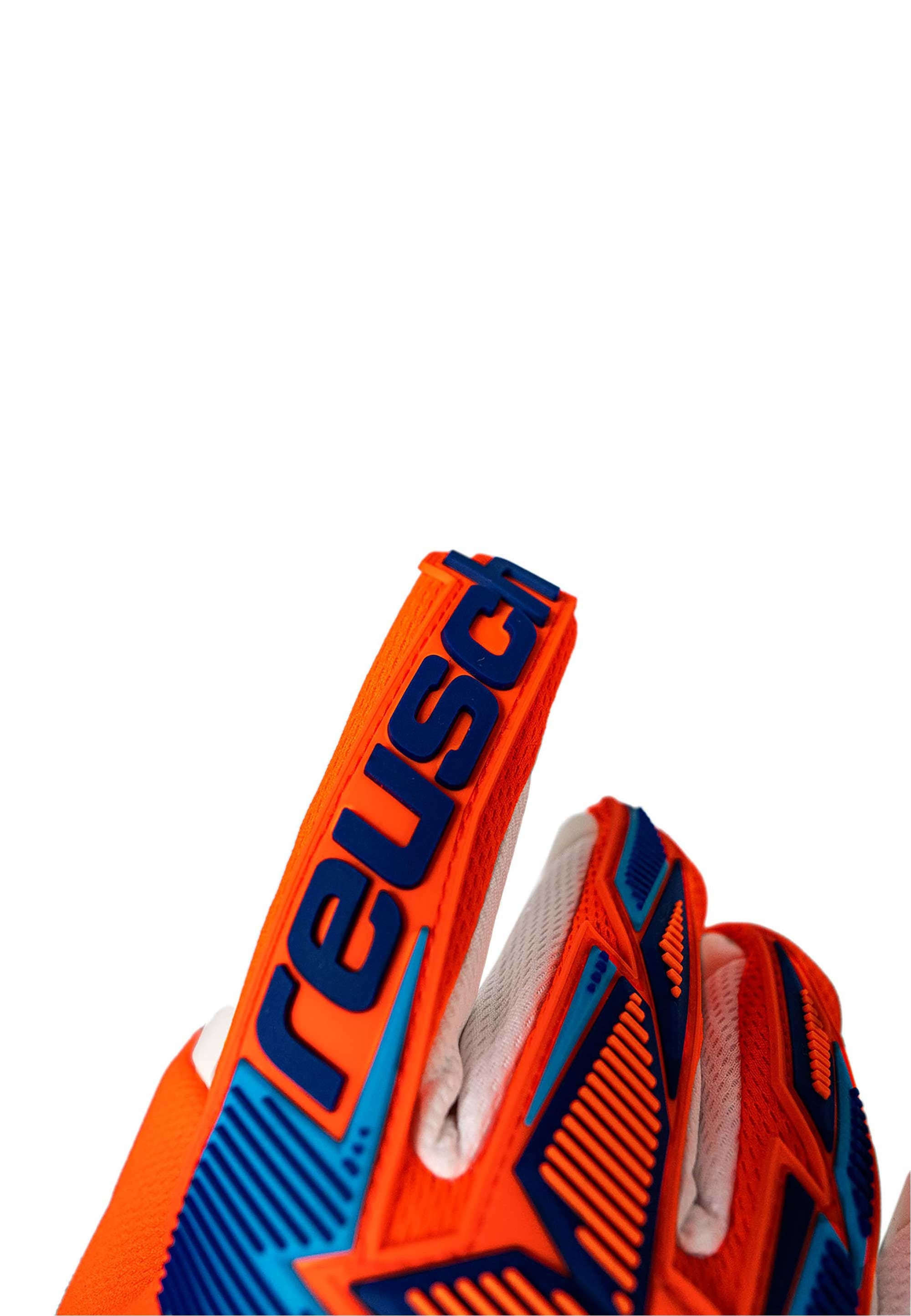 Reusch Torwarthandschuhe »Attrakt Freegel Advance« mit präzisem Schnitt