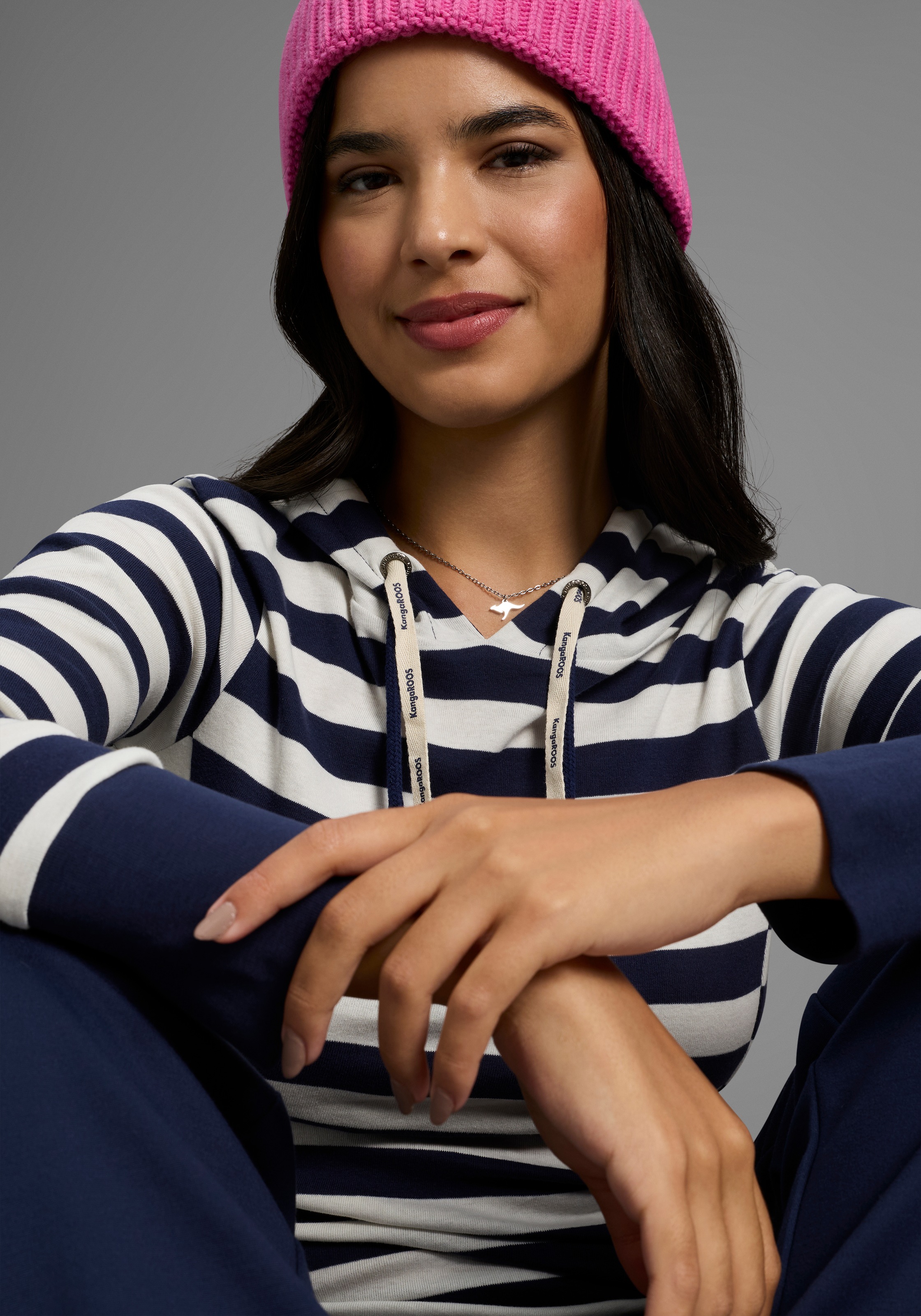 Thumbnail - KangaROOS Kapuzenshirt mit Blockstreifen und doppelter Kordel