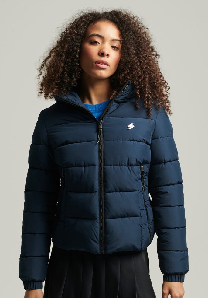 PUFFER«, für »HOODED SPORTS Superdry wasserabweisendem Material kaufen mit Steppjacke SPIRIT | Kapuze, aus BAUR