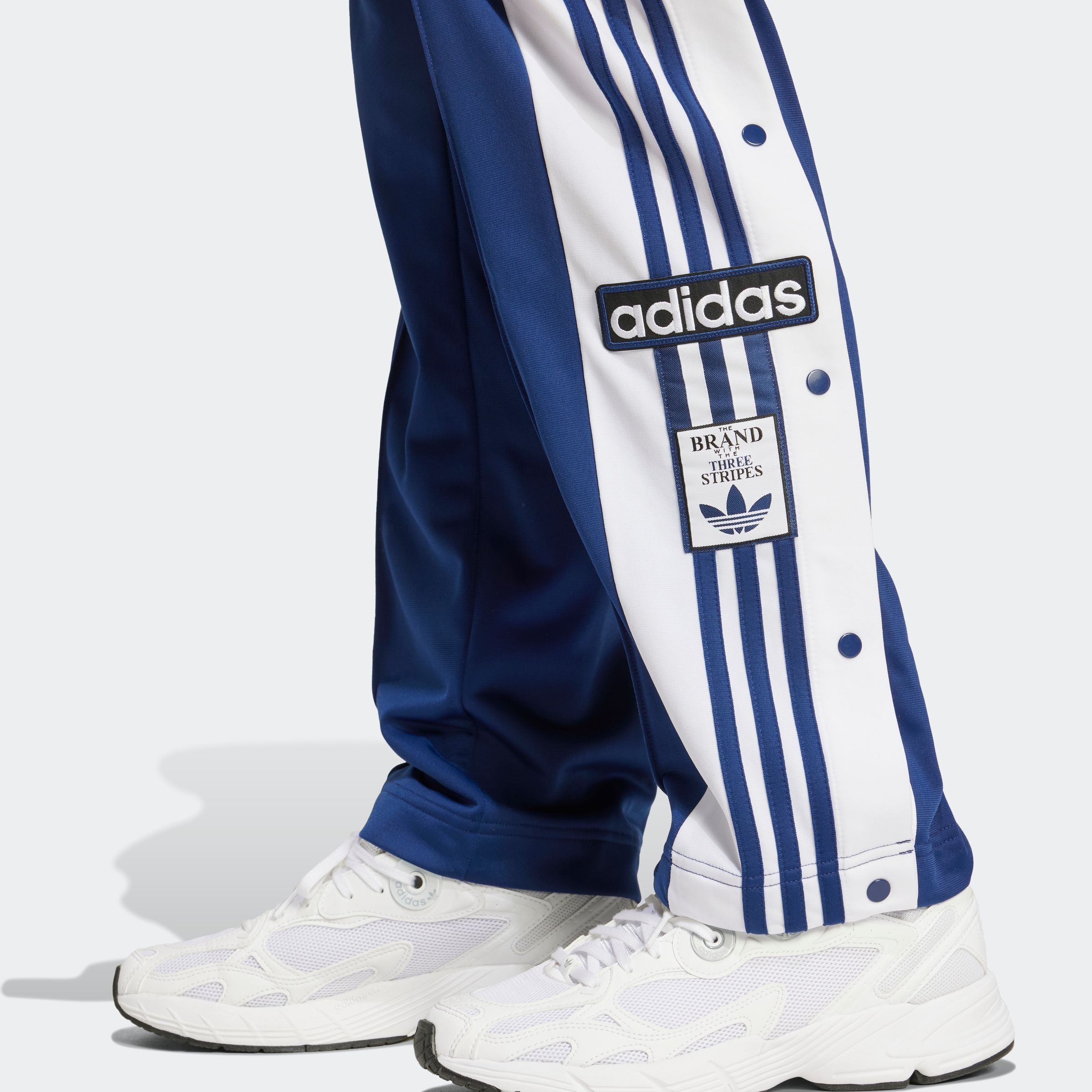 adidas Originals Sporthose »ADIBREAK PANT«, (1 tlg.), Knopfhose, Knopfleiste am Bein