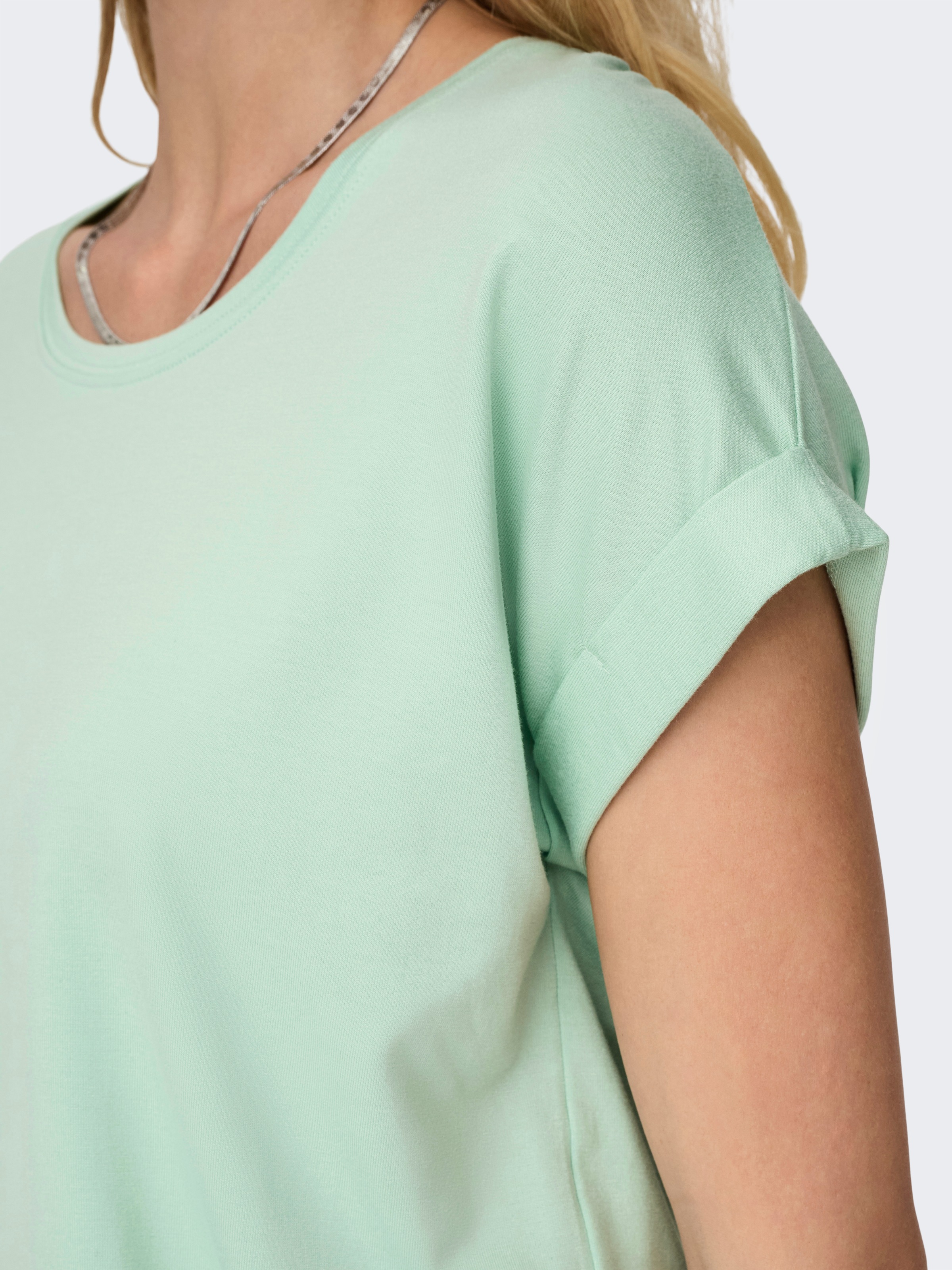 Thumbnail - ONLY T-Shirt "ONLMOSTER – Kurzarmshirt mit Aufschlag und klassischem Look" unifarben, casual, regular fit, Viskosemischu...