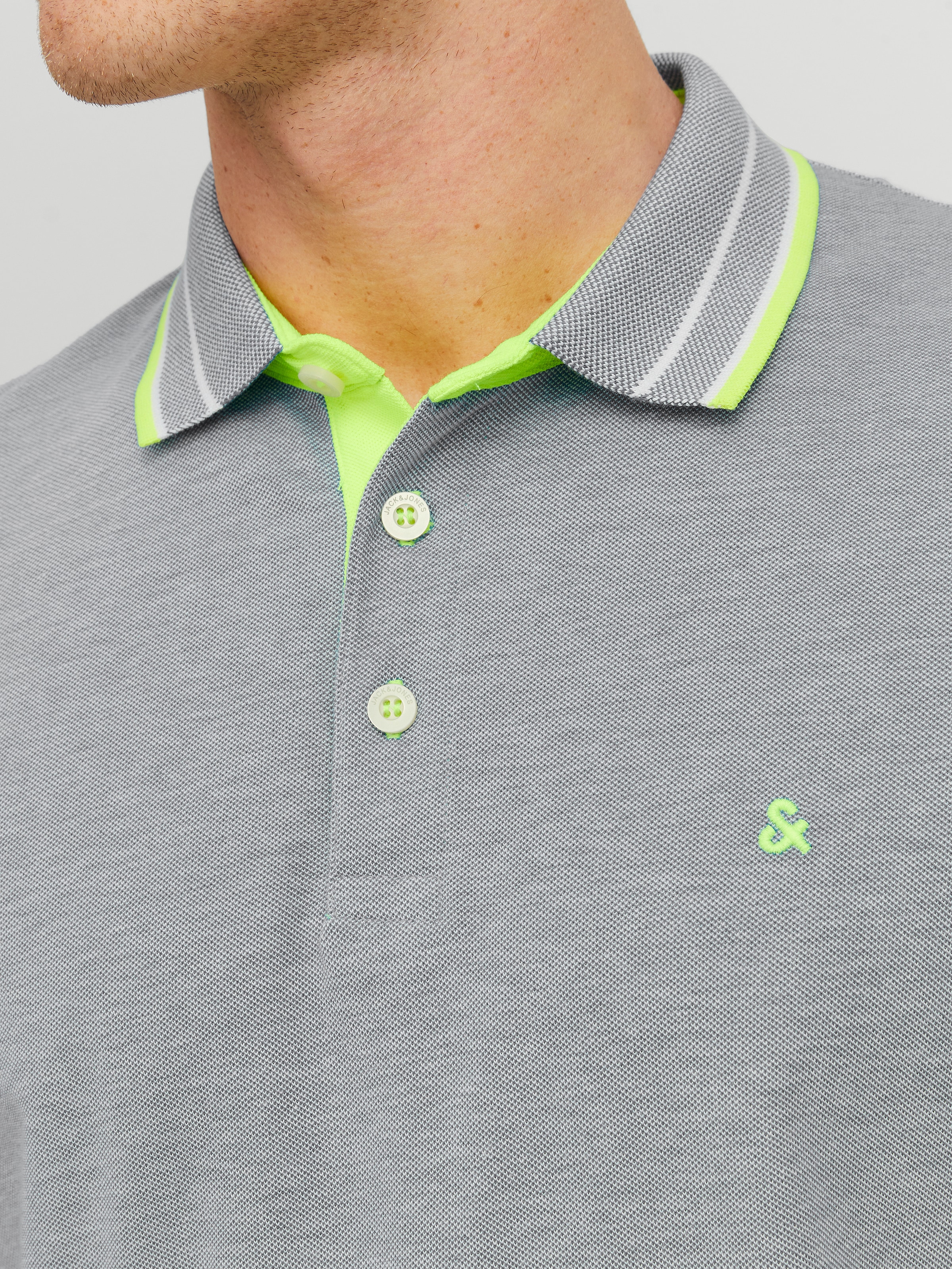 Jack & Jones Poloshirt »JJEPAULOS POLO SS NOOS«, mit Logo Stickerei
