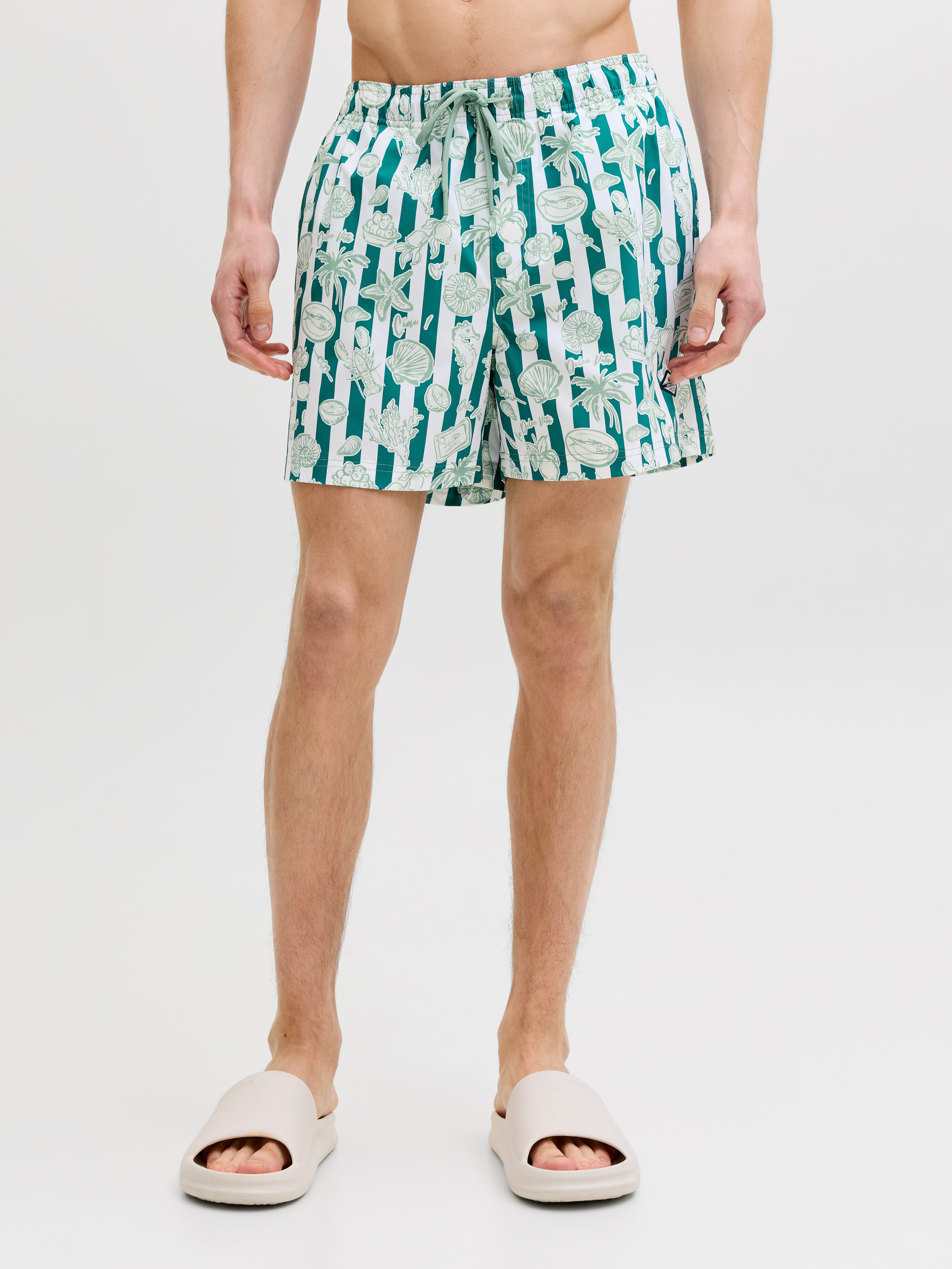 Jack & Jones Badeshorts "JPSTMAUI VIBES NOVELTY AOP SWIM SHORT SN" Kunstfaser
