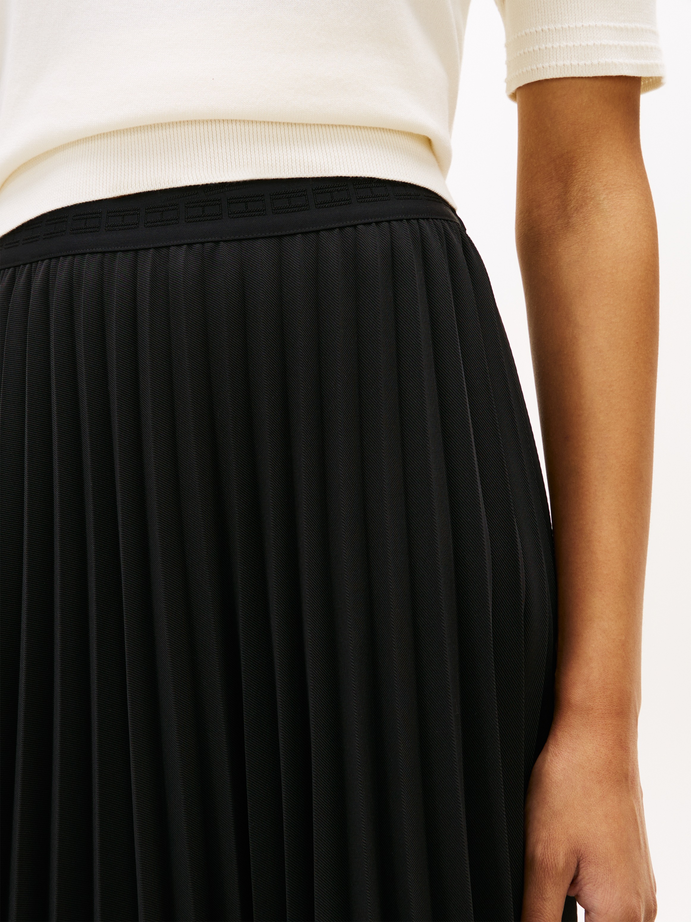 Thumbnail - Tommy Hilfiger Plisseerock "FLUID PLEATED PULL ON MIDI SKIRT"