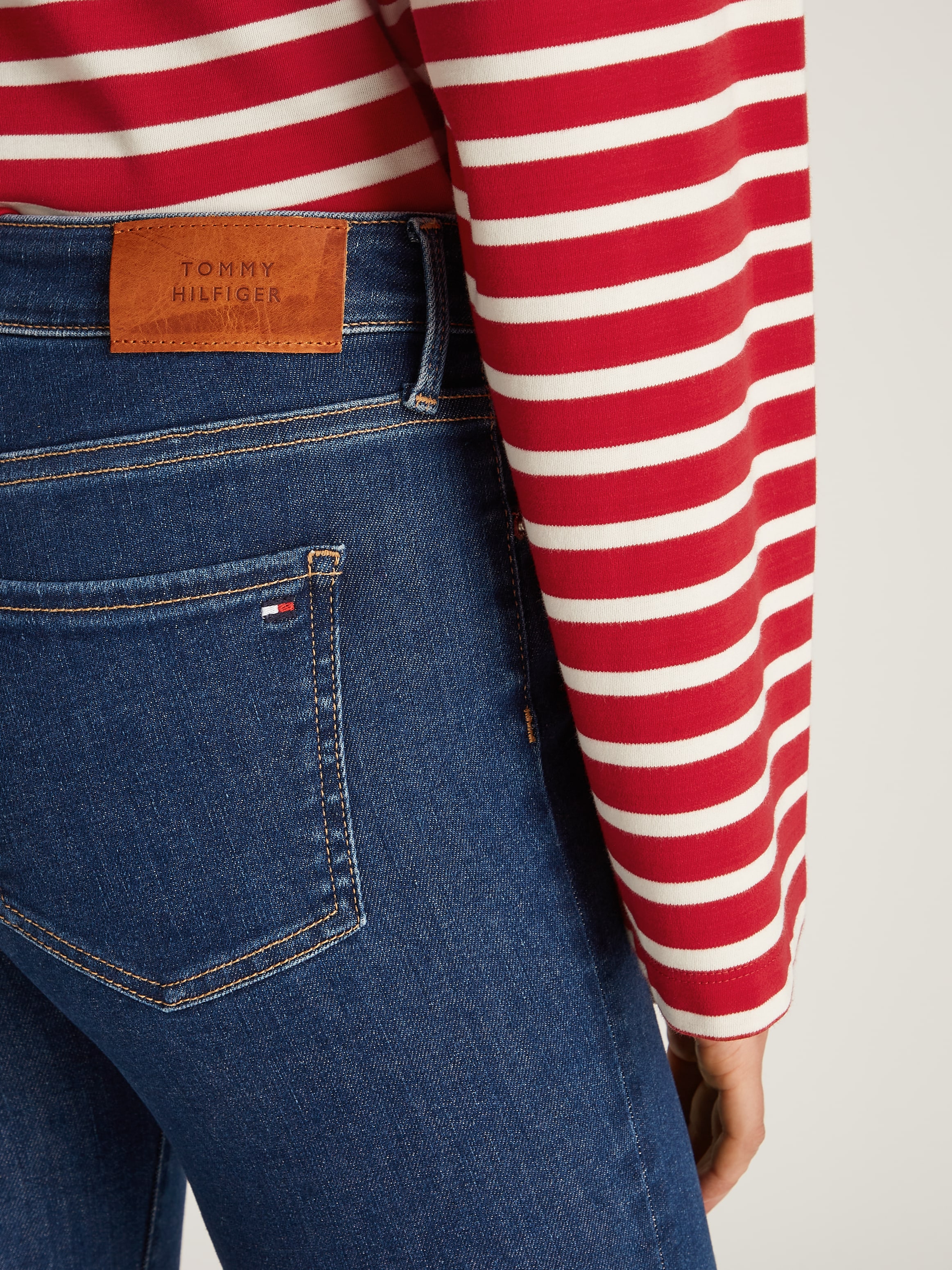 Tommy Hilfiger Skinny-fit-Jeans »COMO Skinny Regular Waist«, mit Logo-Badge, in Knöchellänge
