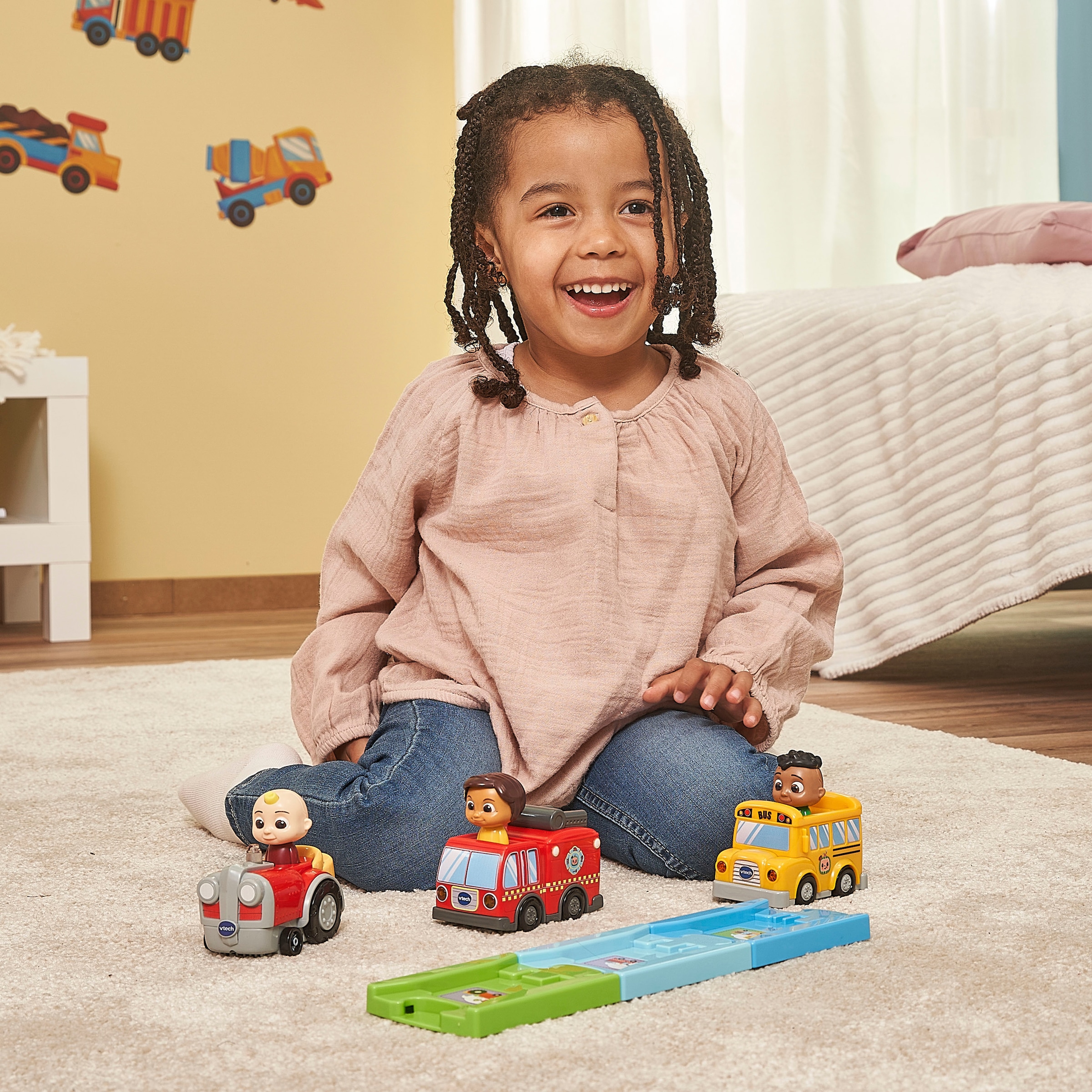 Vtech® Spielzeug-Auto »Tut Tut Baby Flitzer, Codys Schulbus«, mit Licht und Sound