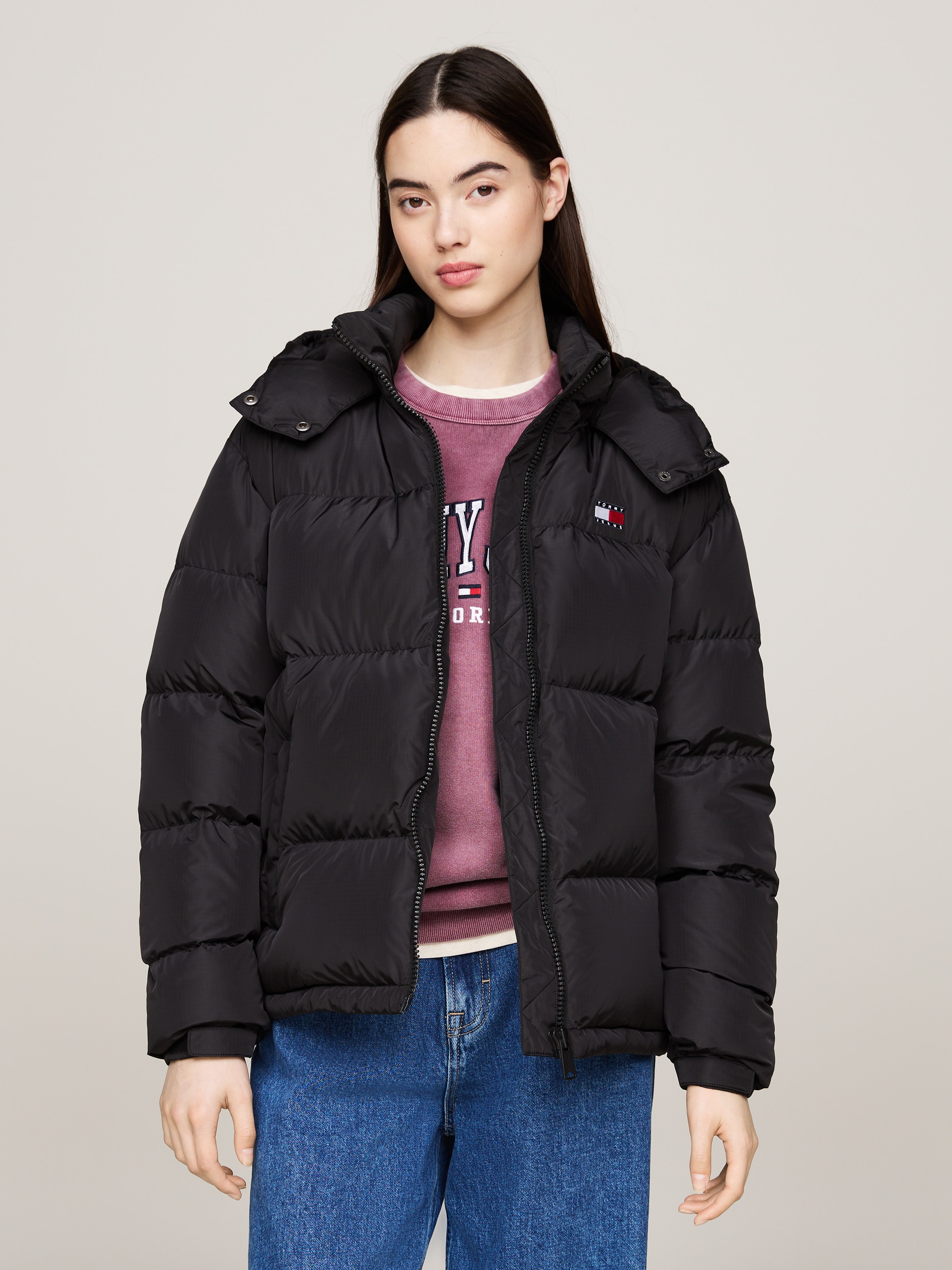 Tommy Jeans Steppjacke "TJW ALASKA PUFFER EXT", mit Kapuze, mit Logostickereien