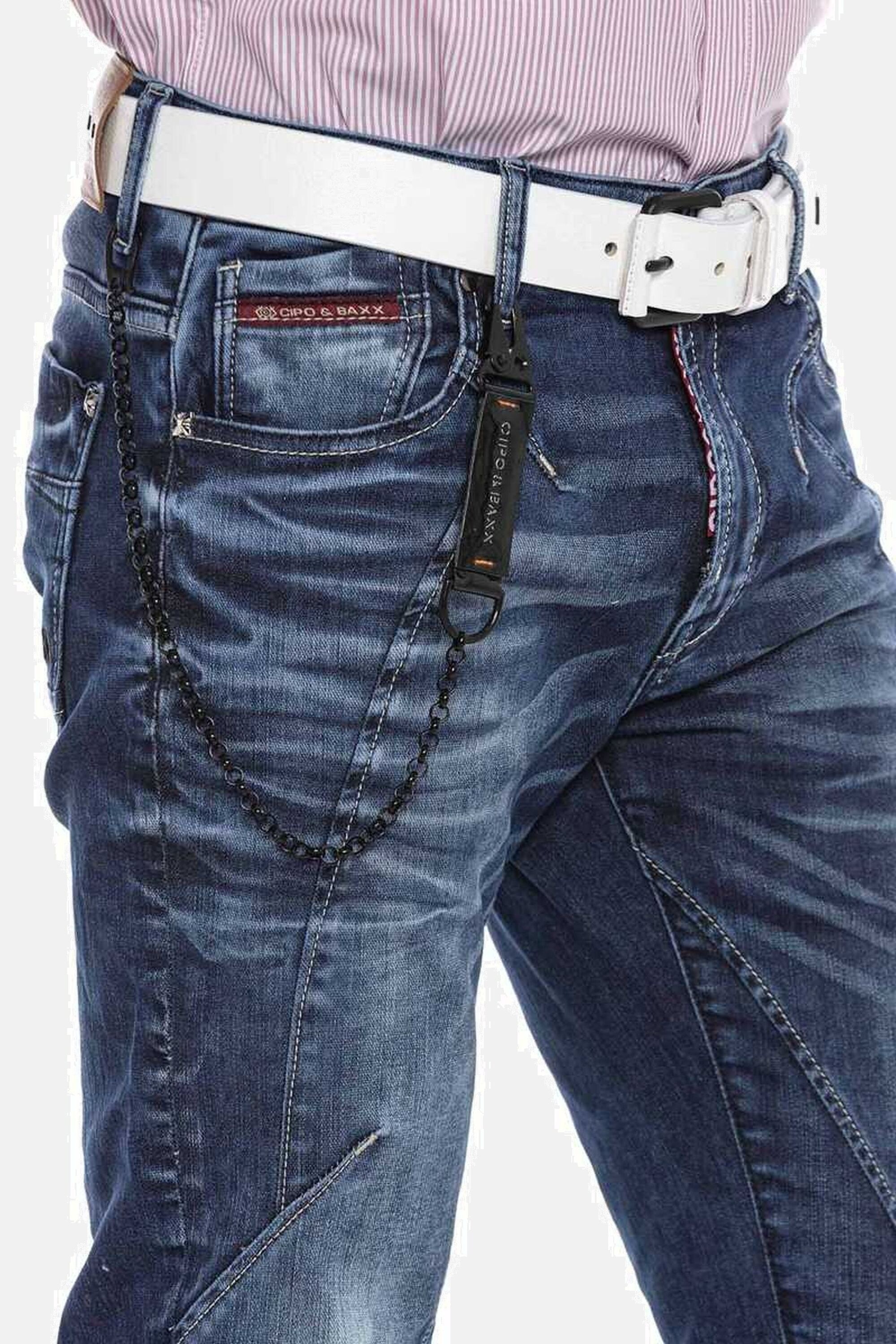 Cipo & Baxx 5-Pocket-Jeans »Jeans«, mit modischen Ziernähten, CD676