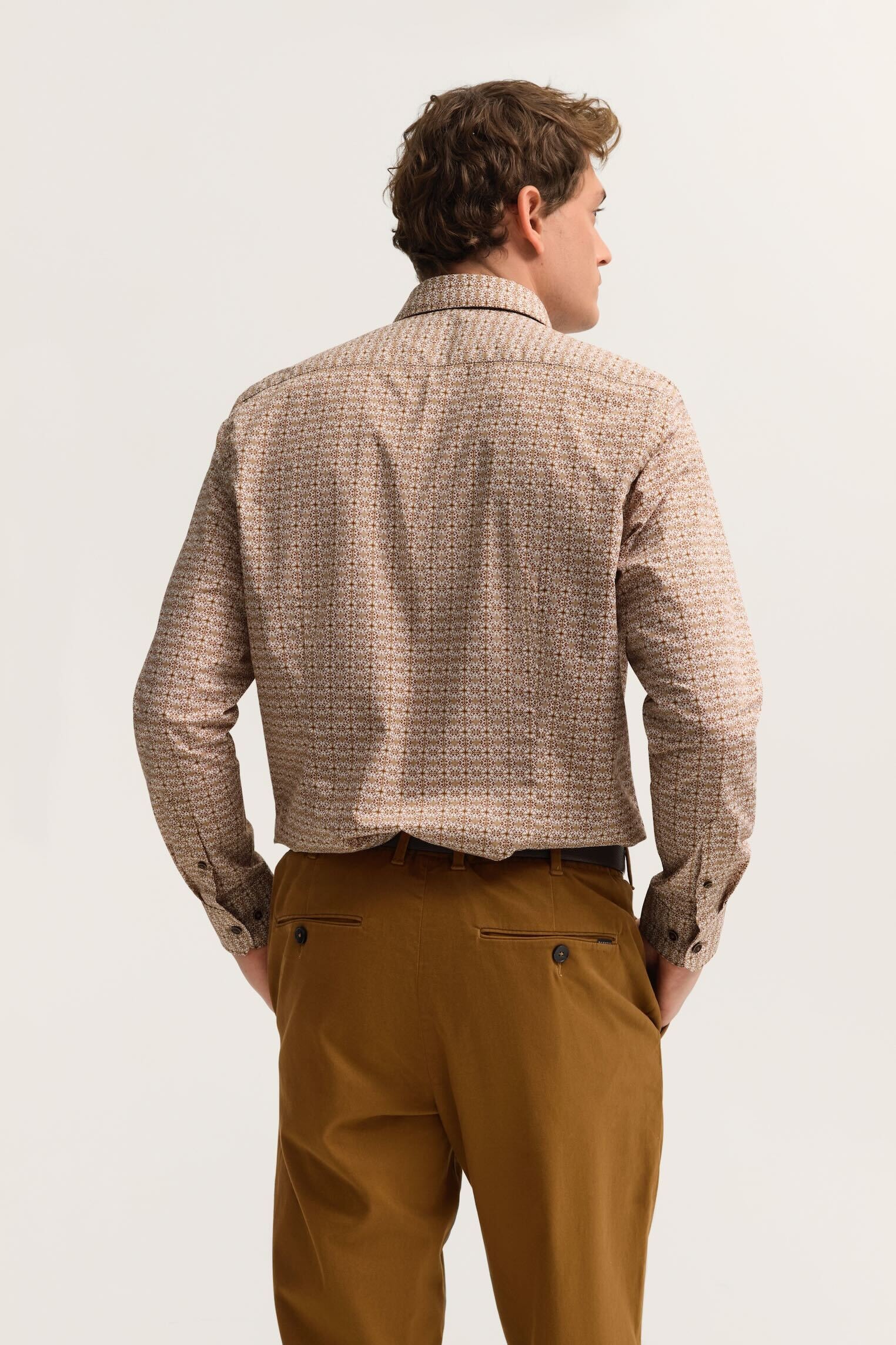 bugatti Businesshemd »Modern Fit« mit Under-Button-Down Kragen