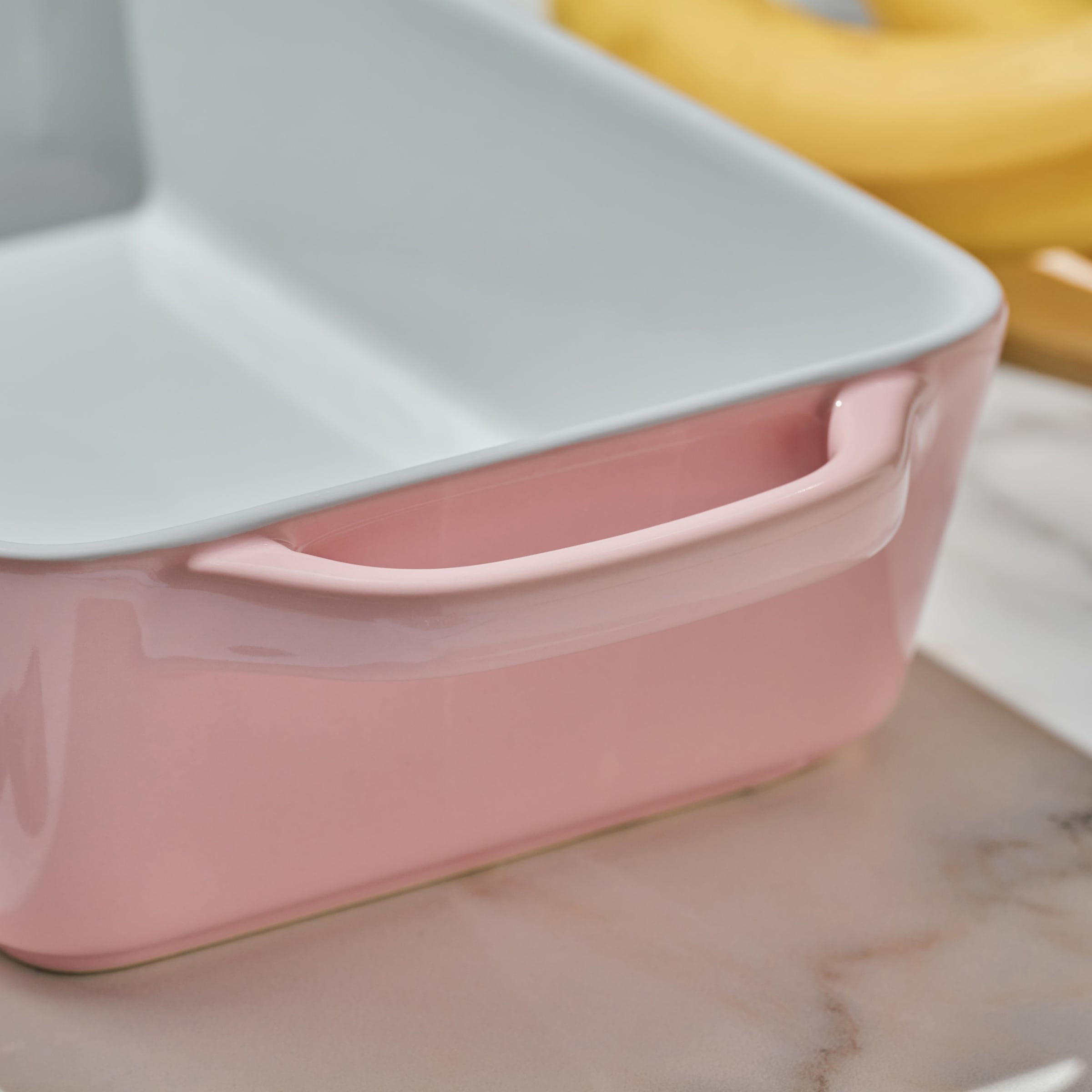 RESTO Kitchenware Auflaufform »Fornax Backform Groß Hoher Rand Lasagneform Antihaftbeschichtet«, Keramik, (1 St.), Rechteckig aus Keramik, rosa, in 2 Größen, für Brot, Lasagne, Brownie