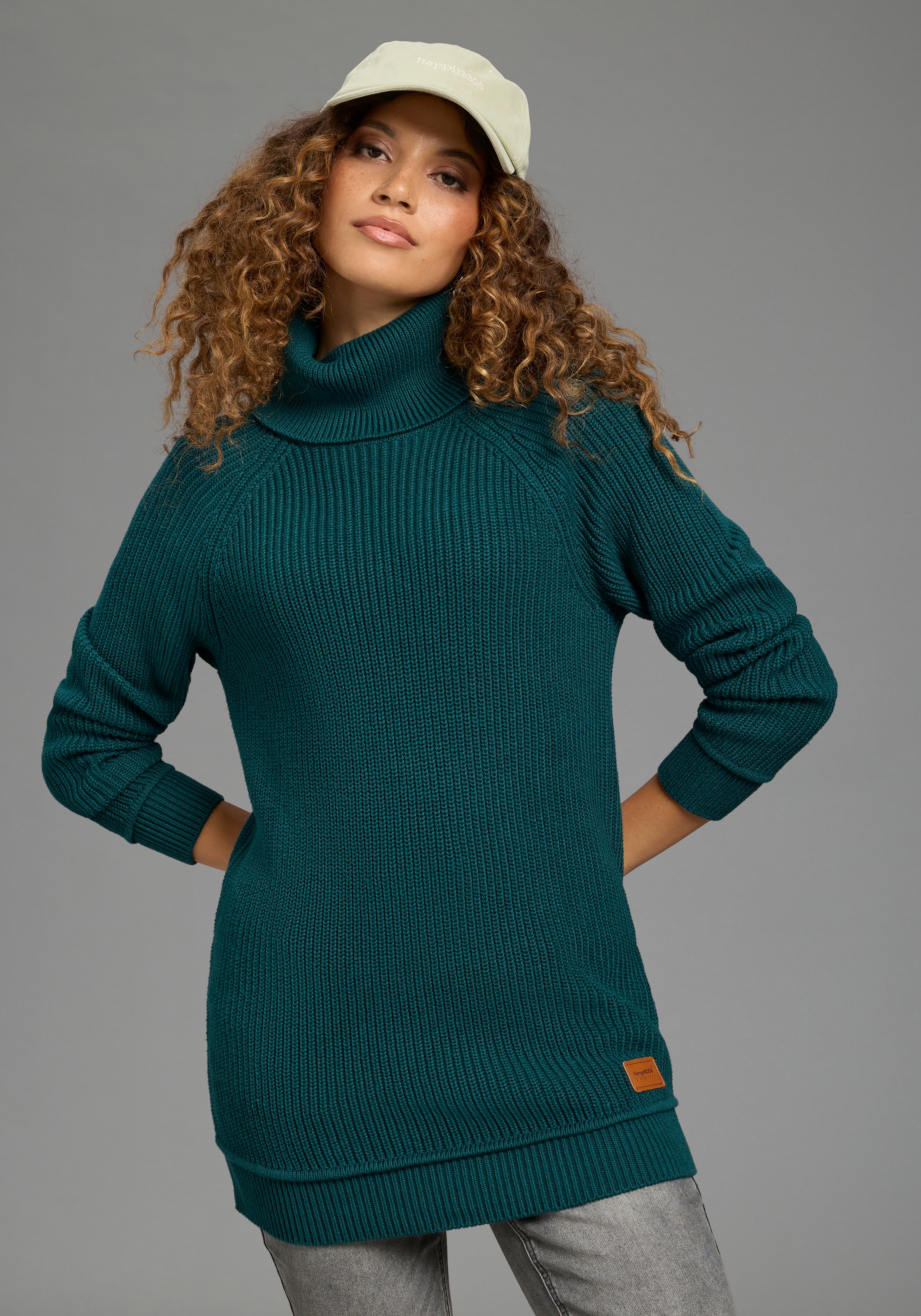 KangaROOS Longpullover mit Rollkragen, figurumspielende Passform, hüftbedeckende Länge
