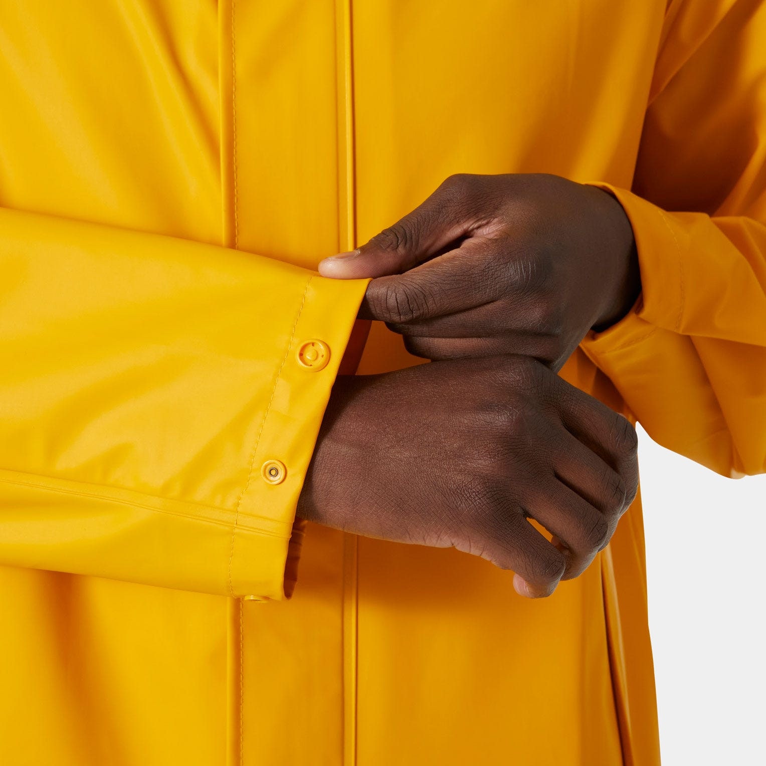 Helly Hansen Regenjacke »MOSS JACKET« mit Kapuze sportlich, mit wasserdichter Helox+®-Gewebetechnologie, winddicht