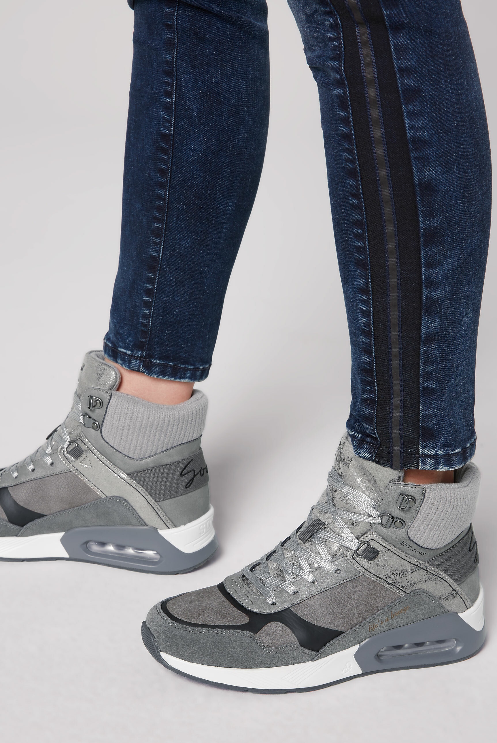 SOCCX Sneaker, mit eingelegtem Luftpolster