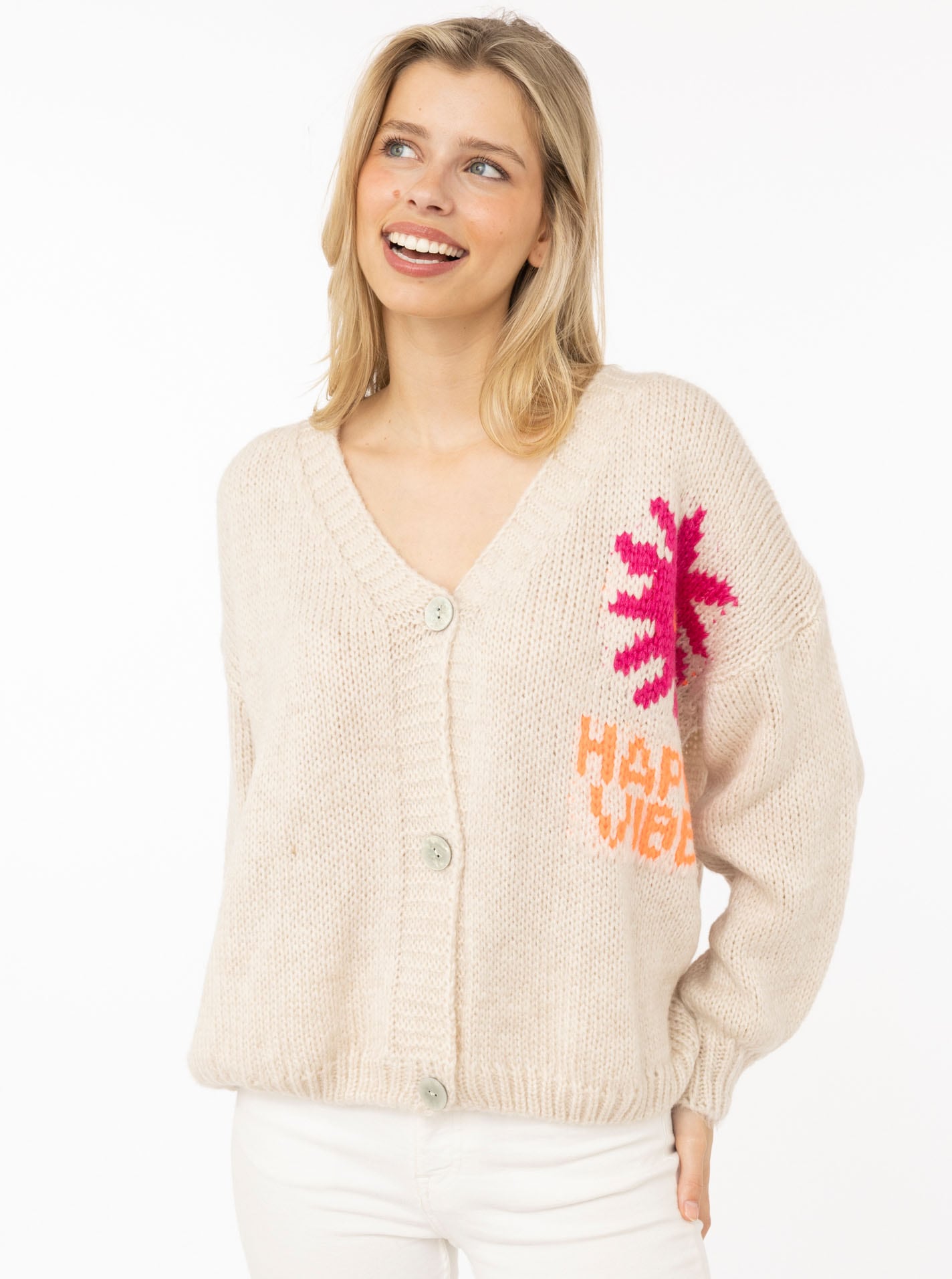 Zwillingsherz Cardigan ""Happy Vibes"" Knopfleiste, großes Motiv mit Blume und Schrift hinten, One Size