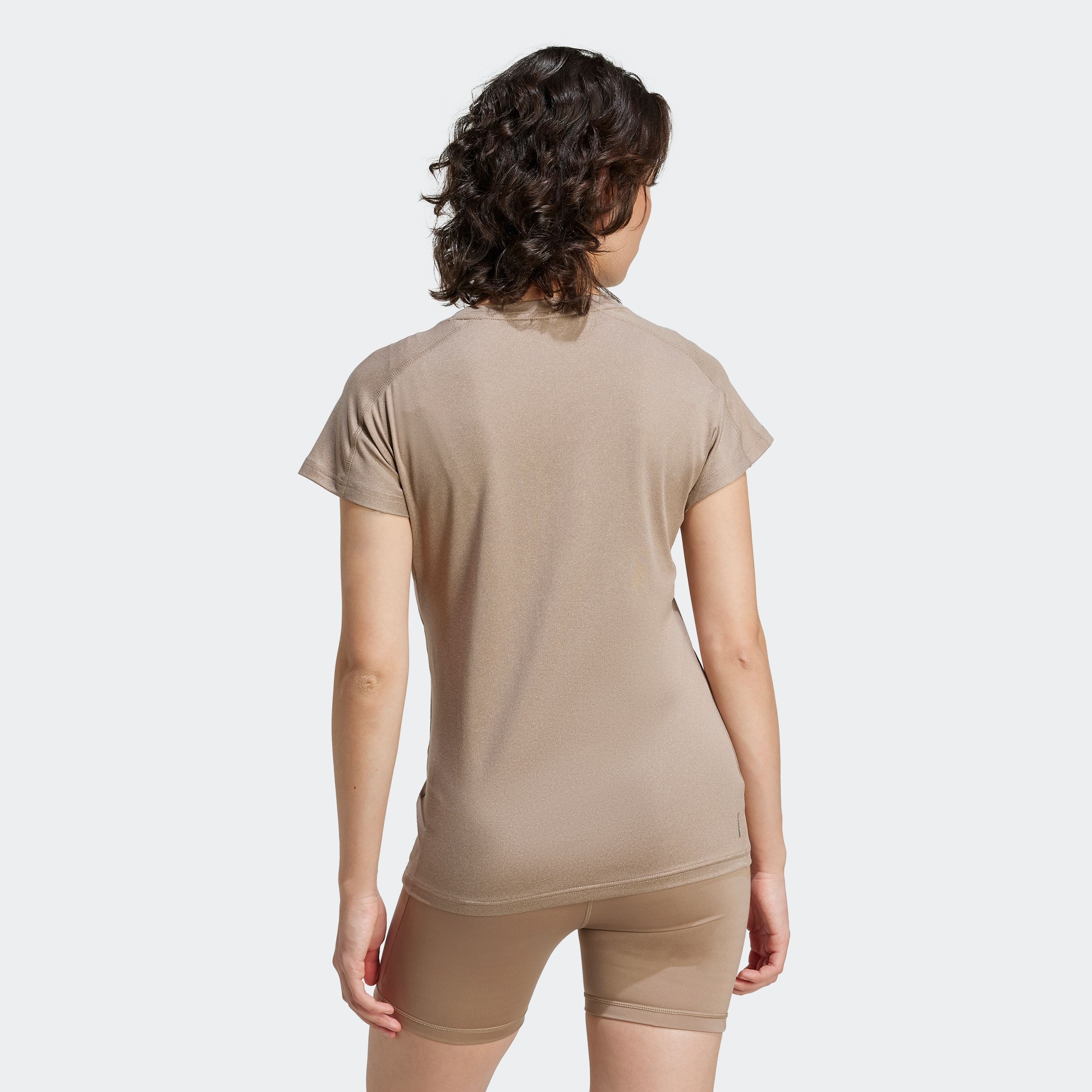 adidas Performance T-Shirt »TR-ES MIN T«, Trainingsshirt, feuchtigkeitsabsorbierend mit V Ausschnitt