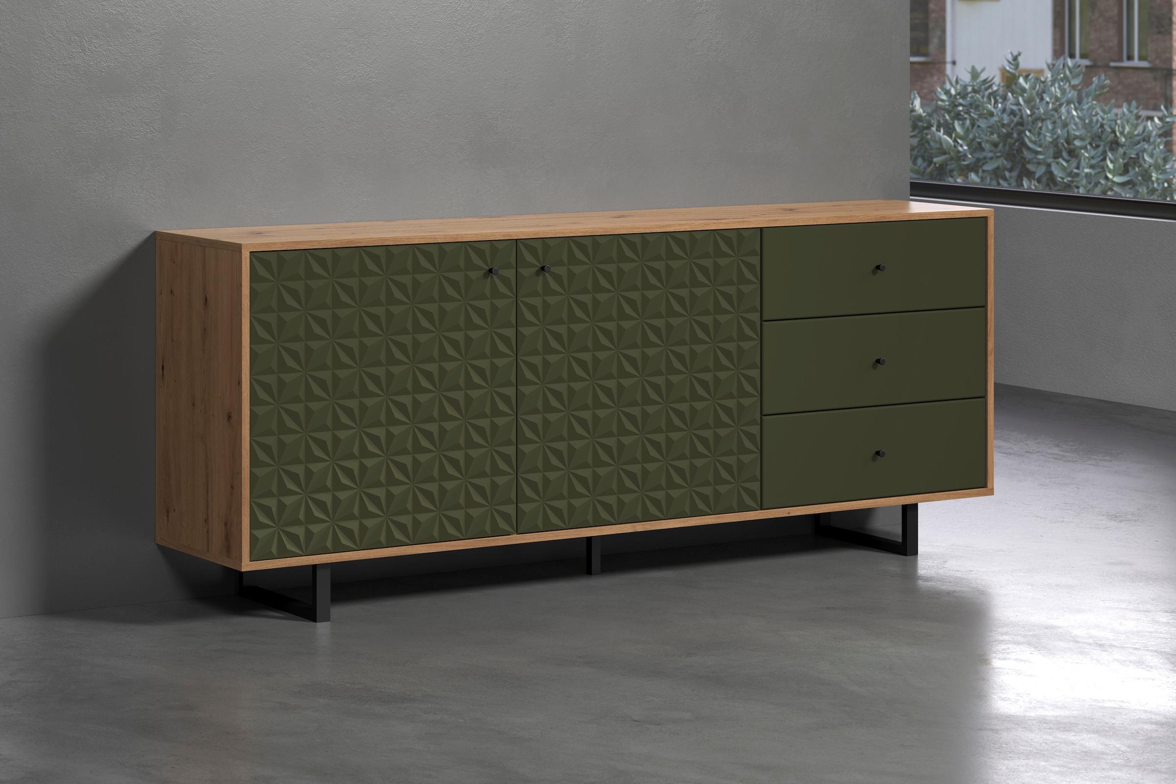Home affaire Sideboard »Ferretti« Wohnzimmerkommode mit besonderer Fräsung und Füße/Griffe aus Metall