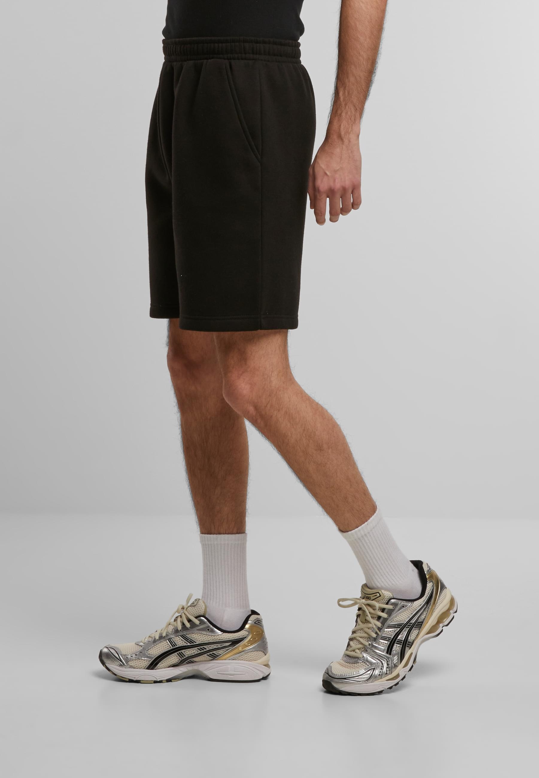 URBAN CLASSICS Sweatshorts »Urban Classics Basic Essential Sweatshorts«, (1 tlg.)