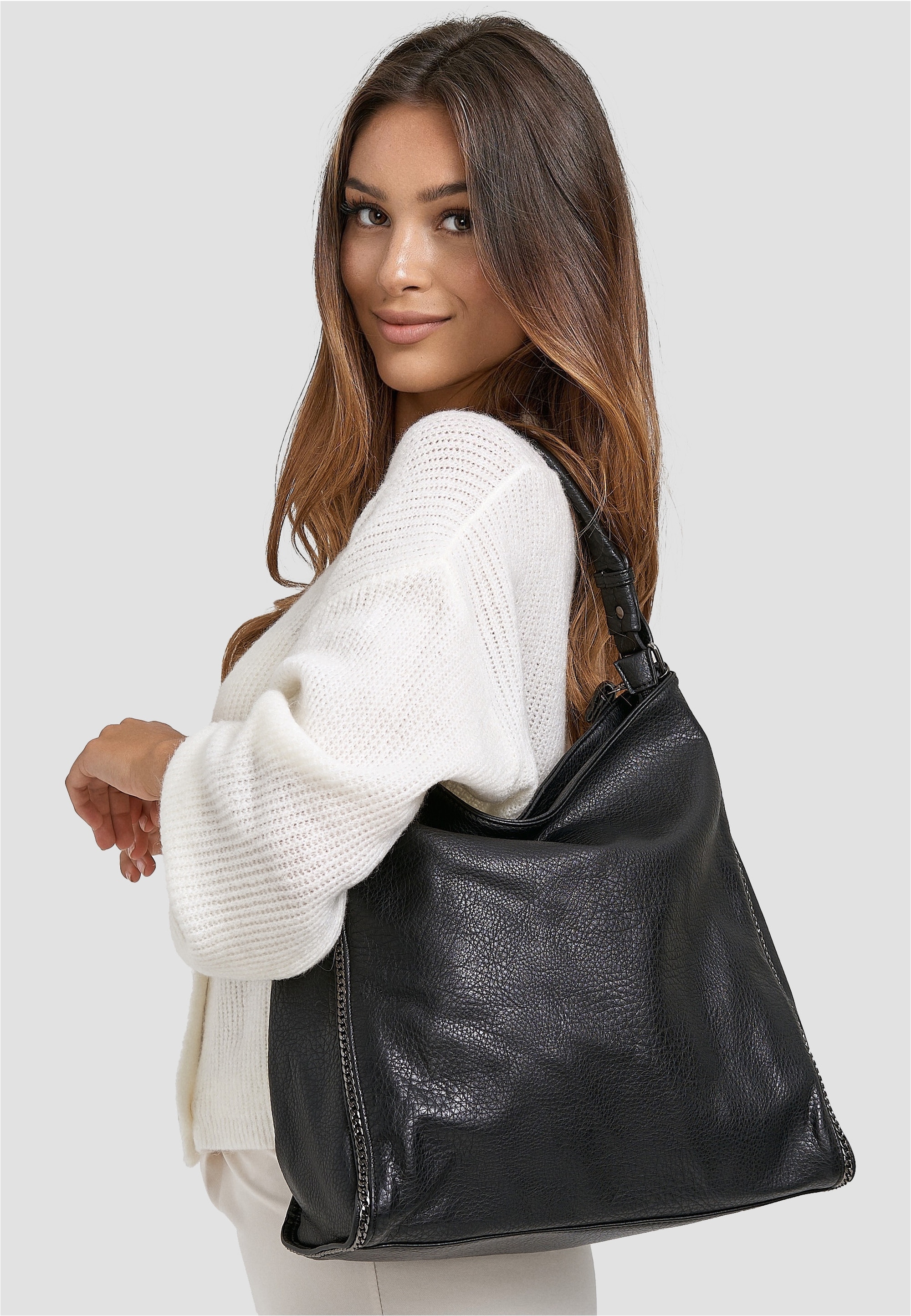 Harpa Schultertasche »HULA« mit seitlichen Kettendetails