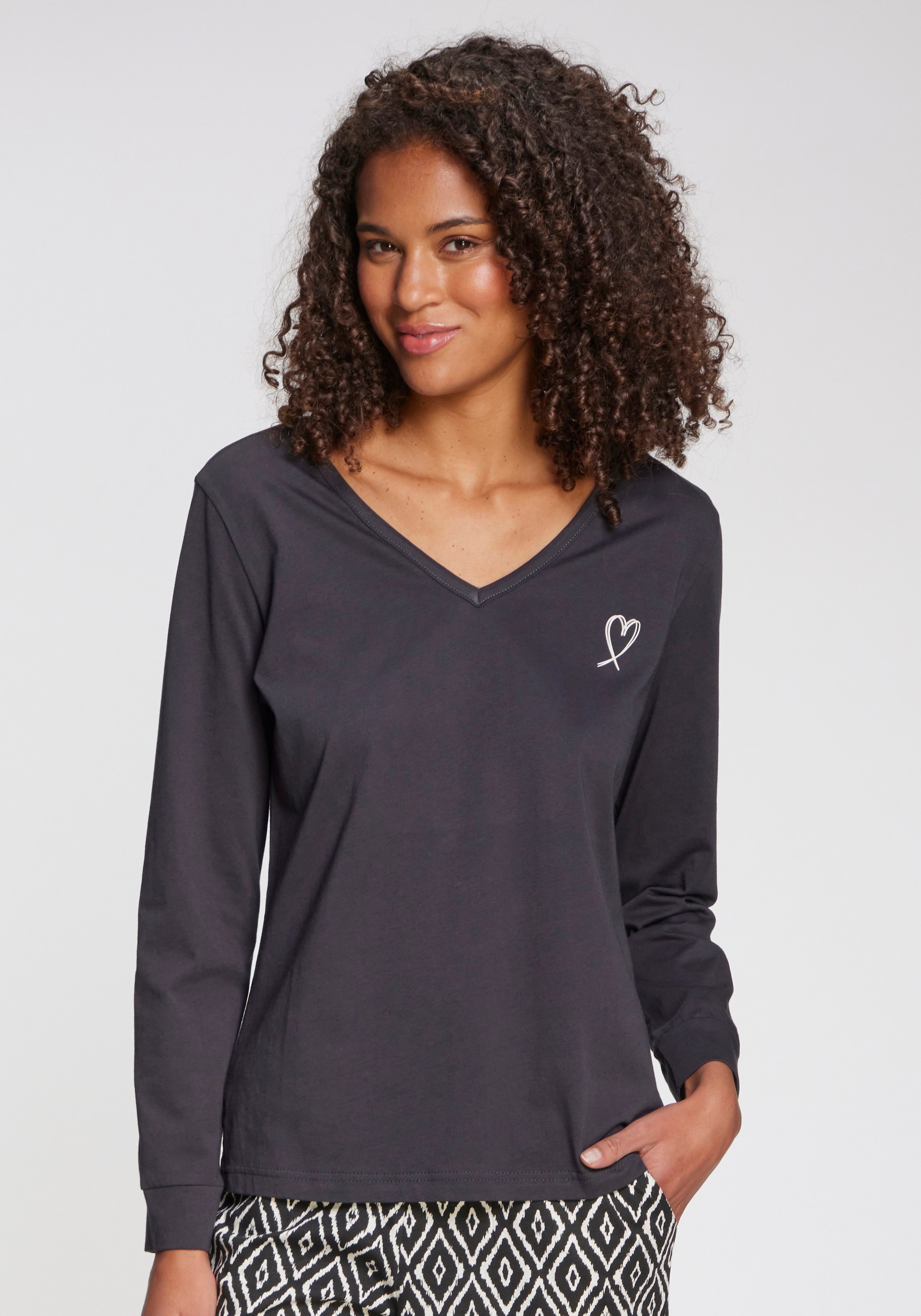 Vivance Dreams Pyjamaoberteil, mit kleinem Herzprint günstig online kaufen