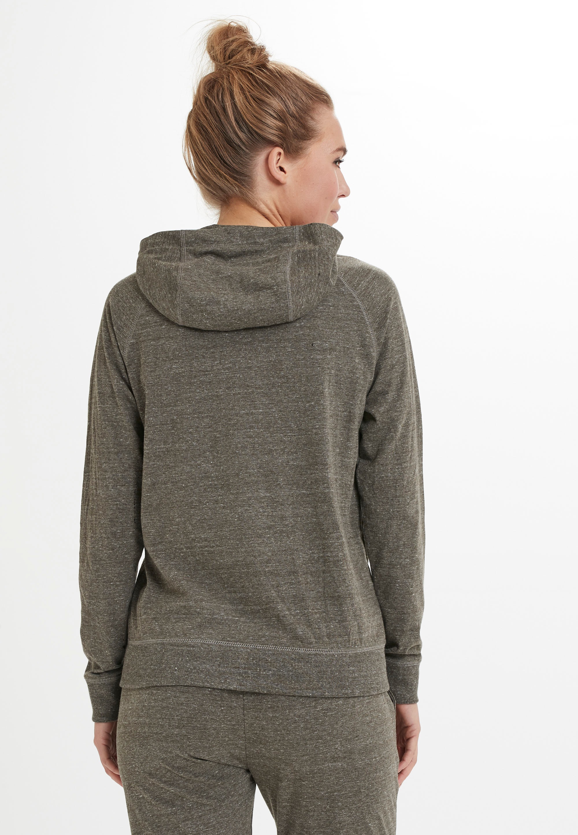 ATHLECIA Trainingsjacke »CHESTINE«, mit praktischer Kapuze