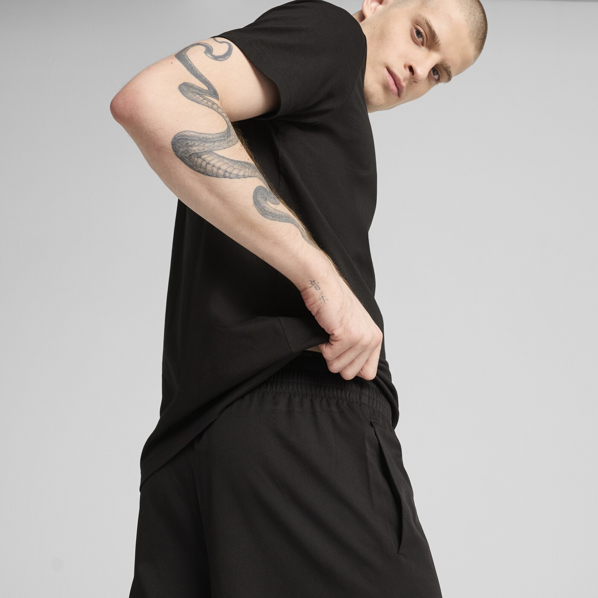 PUMA Shorts »Essentials Gewebte Shorts 5" Herren«