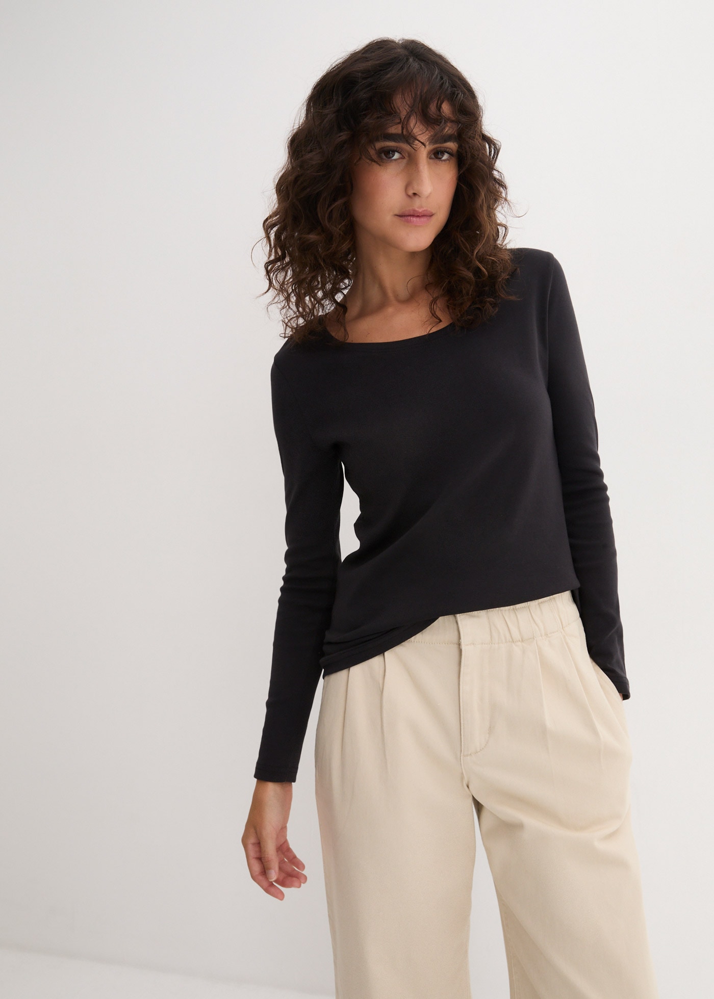 bonprix Langarmshirt leicht taillierte Passform, Rundhalsausschnitt, aus re günstig online kaufen