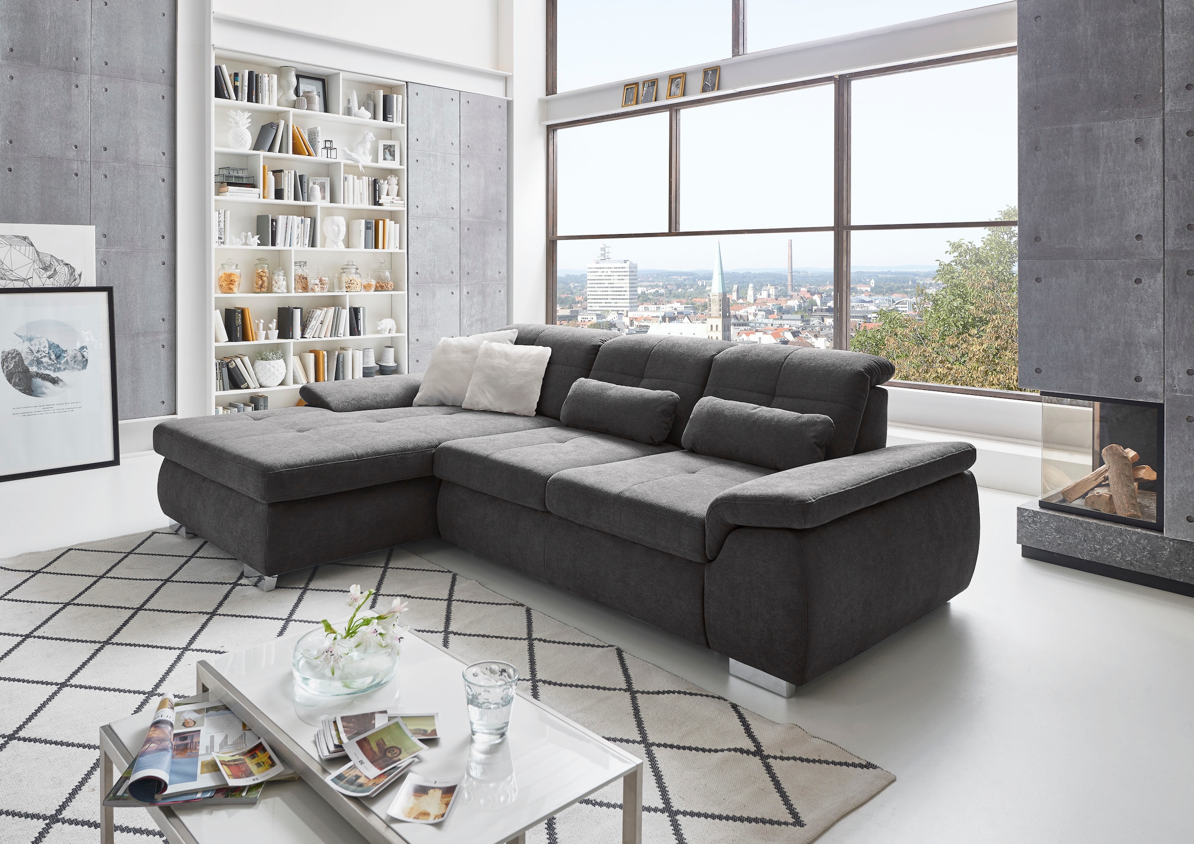 Die PlanBar Ecksofa "MP-IN16037 L-Form, Breite 289 cm, mit Federkern-Polsterung" mit Sitztiefenverstellung & Zierkissen