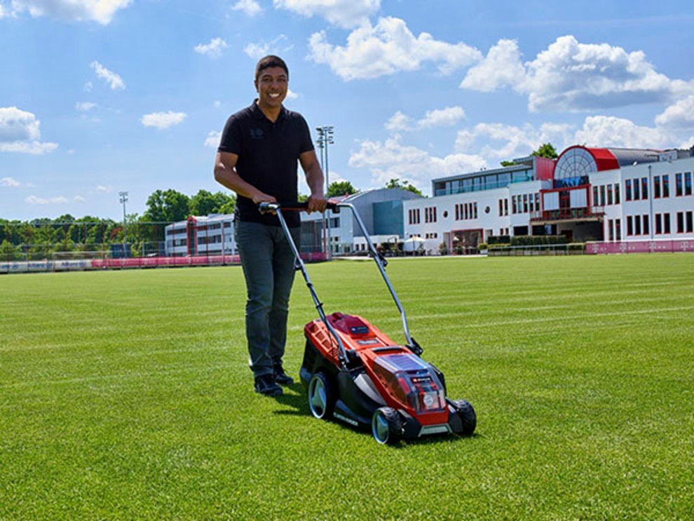 Einhell Akkurasenmäher "GE-CM 36/36 Li Kit - FC Bayern München" mit 2 Akkus günstig online kaufen