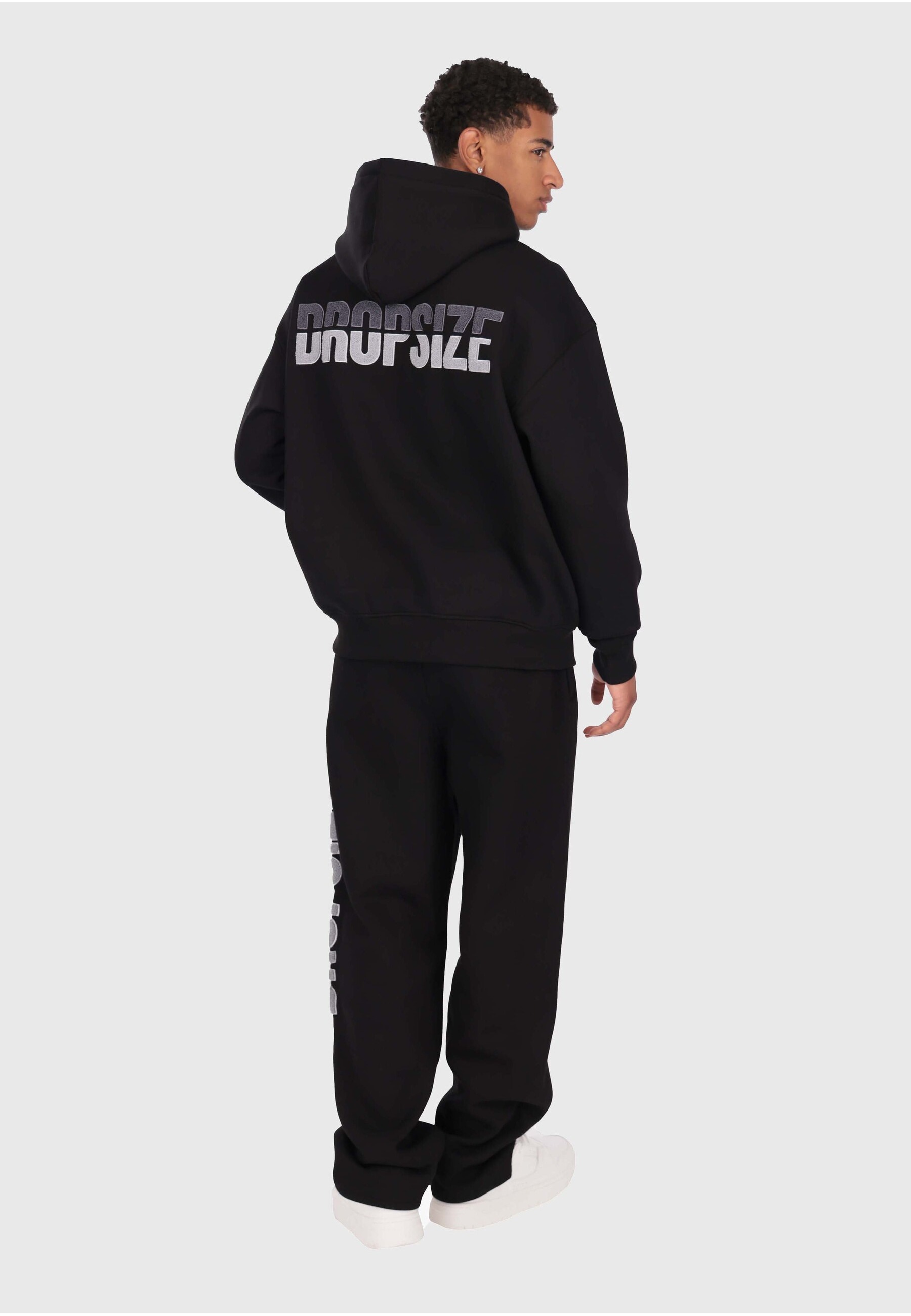 Dropsize Kapuzensweatshirt »Dropsize SPLIT FROTTEE EMBO HOODIE«, 1 Stk.
