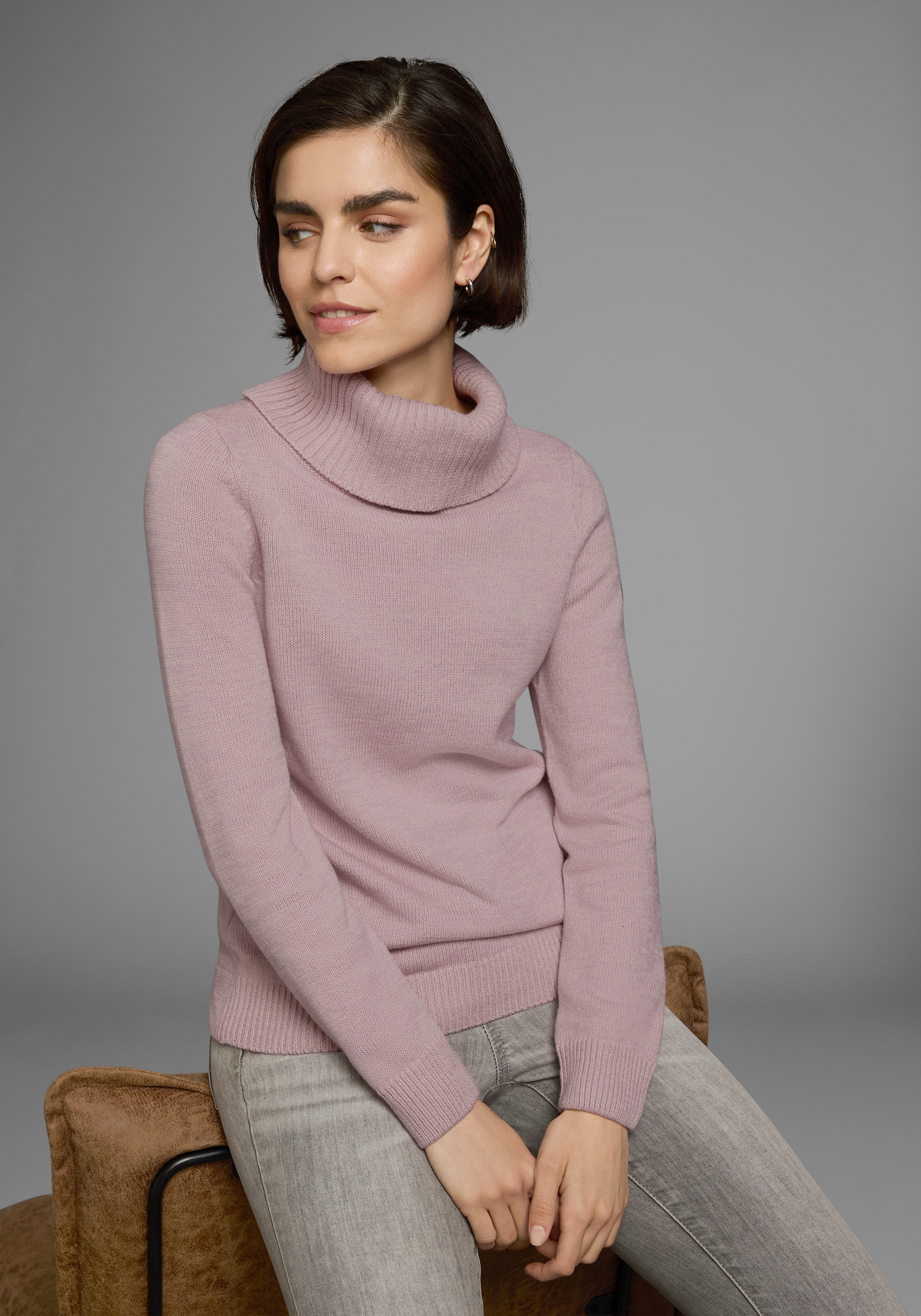 KangaROOS Rollkragenpullover, in klassischer Form