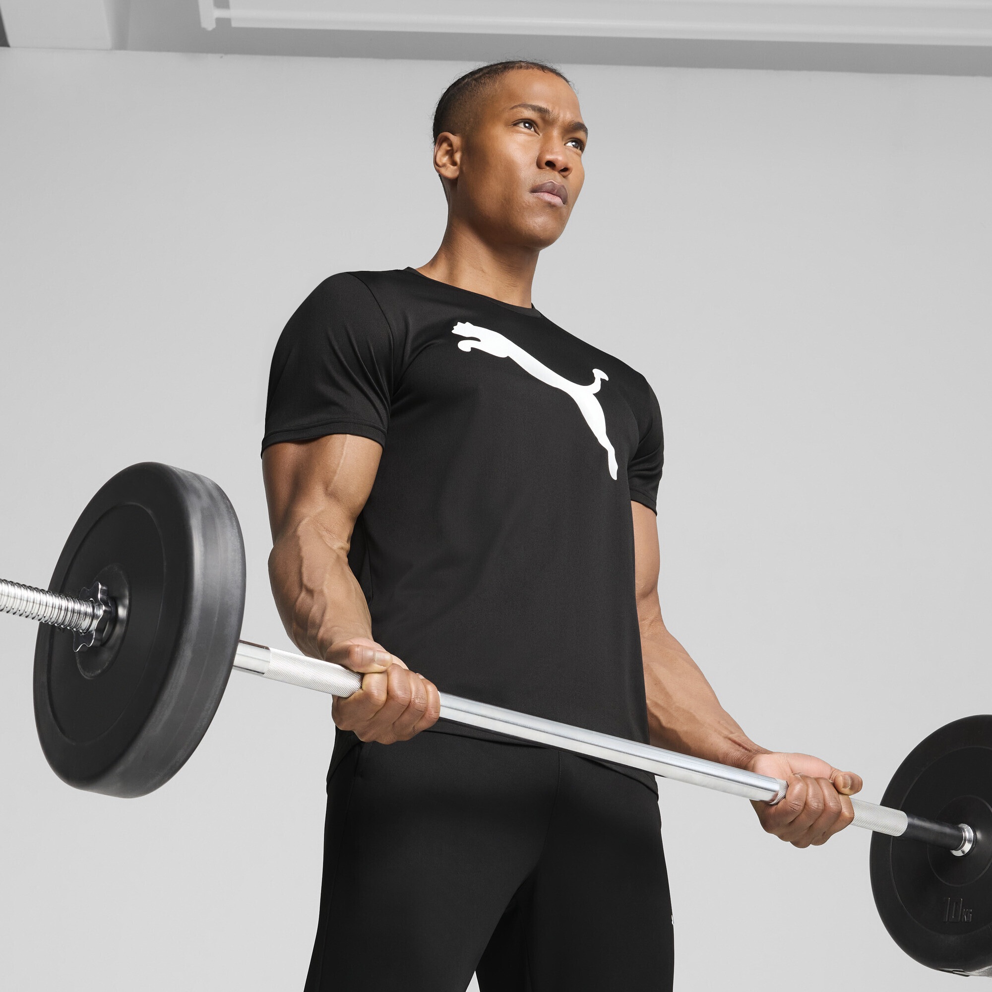 PUMA Trainingsshirt »TAD ESSENTIALS Einfarbiges T-Shirt mit Cat Logo Herren«