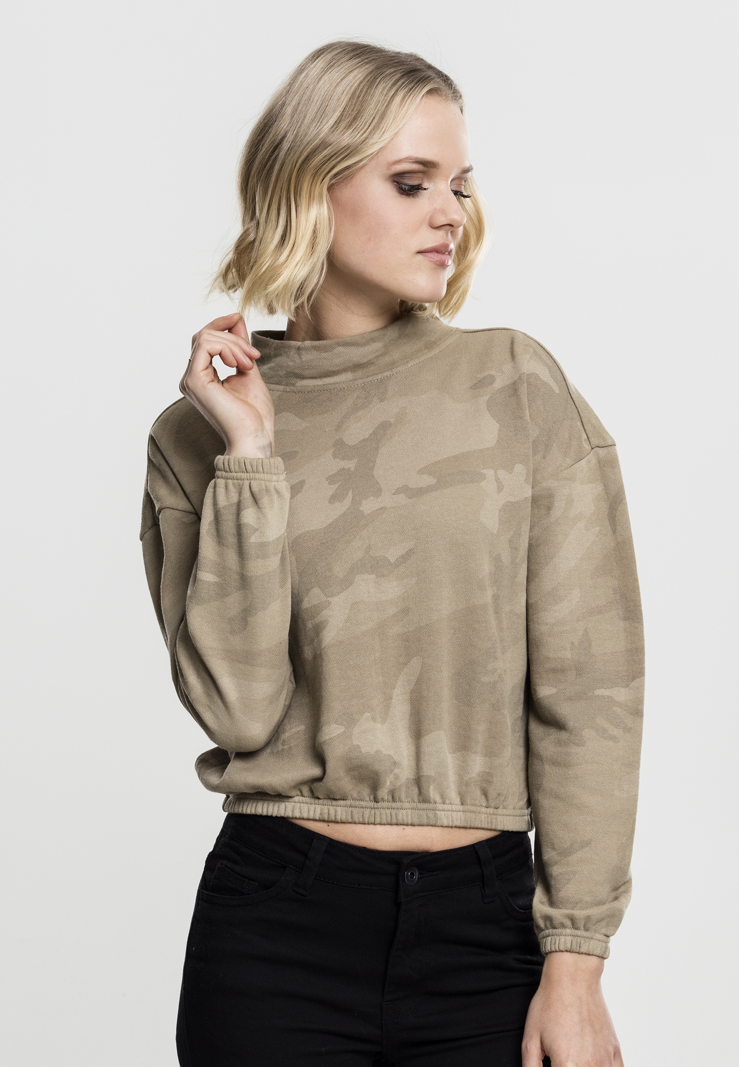 Sweatshirt »Urban Classics Damen Ladies Camo Turtleneck Crew«