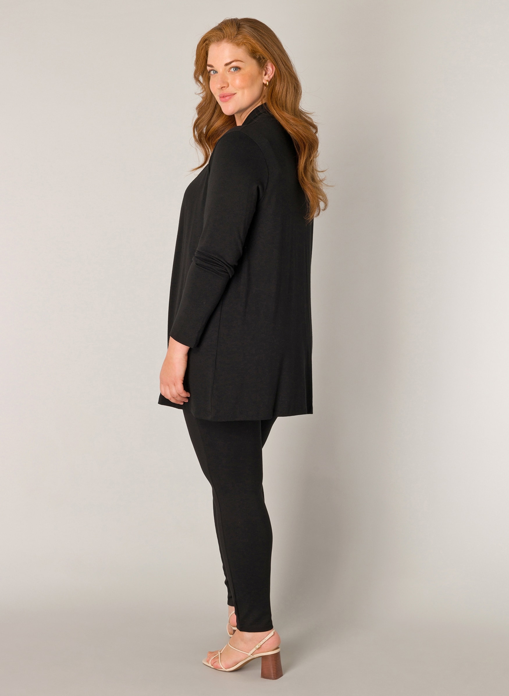 Base Level Curvy Strickjacke »Ayla«, im verschlusslosen Design