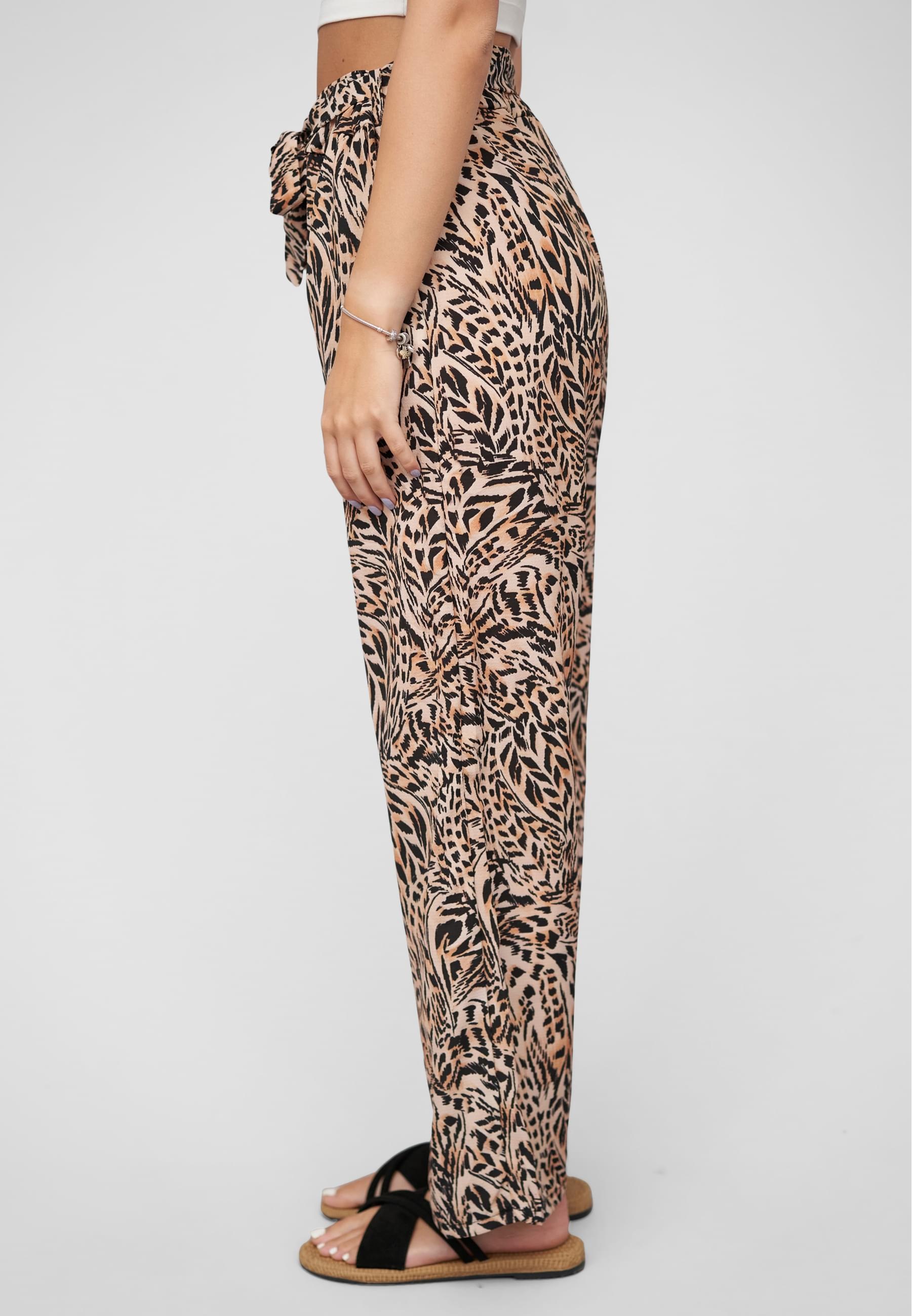 CLOUD 5IVE Stoffhose »CLOUD 5IVE Summer Pants with tie belt and aop leo print«