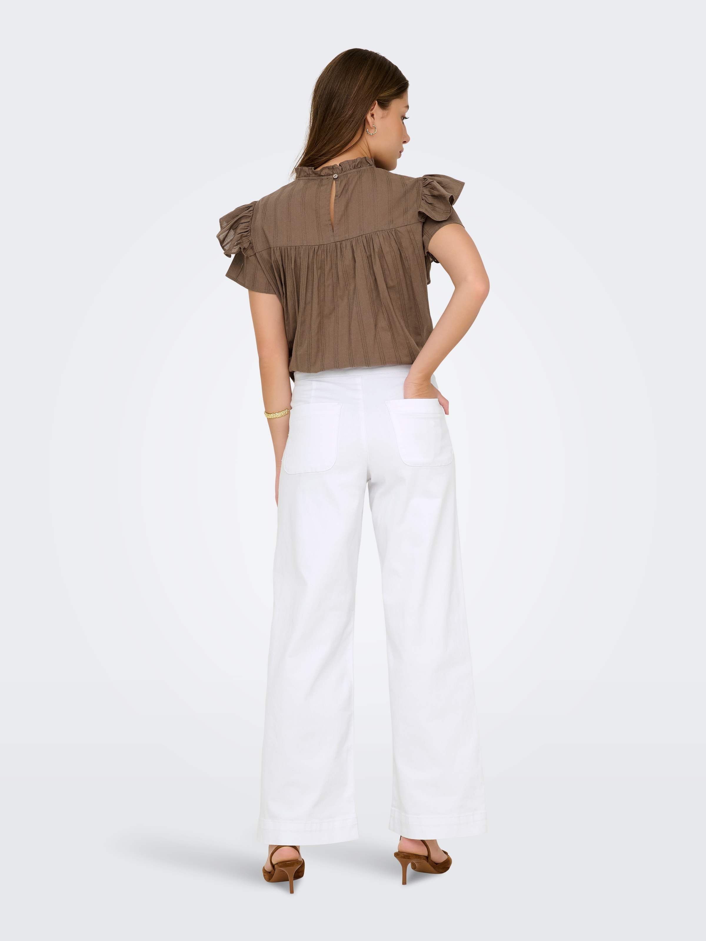 ONLY High-waist-Jeans »ONLMADISON HW BUTTON WIDE DNM 730 NOOS« mit Knopf Details