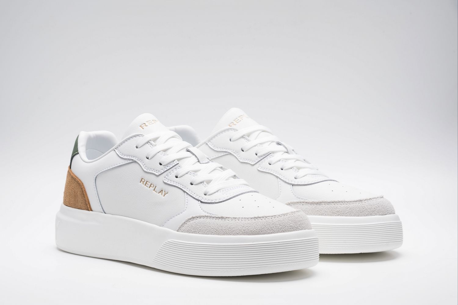 Replay Sneaker Basket-Sneaker, Halbschuh, Schnürschuh mit Kontrast an der F günstig online kaufen