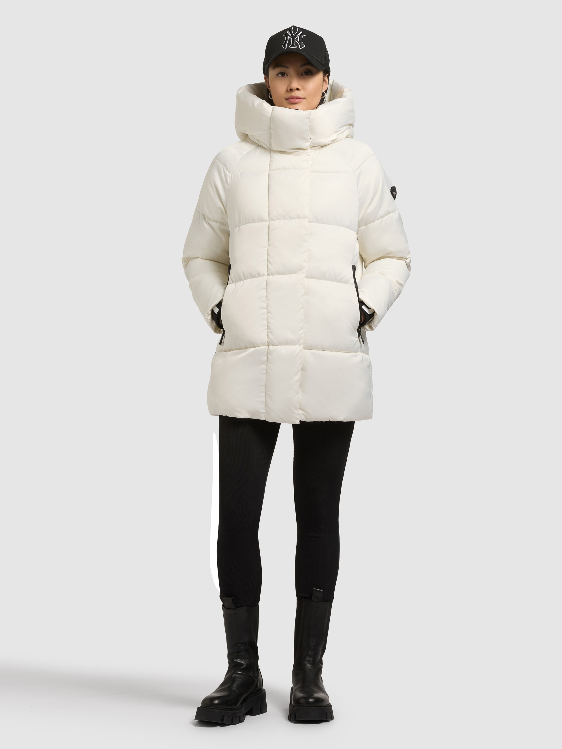 khujo Steppjacke »SUDA« mit Kapuze