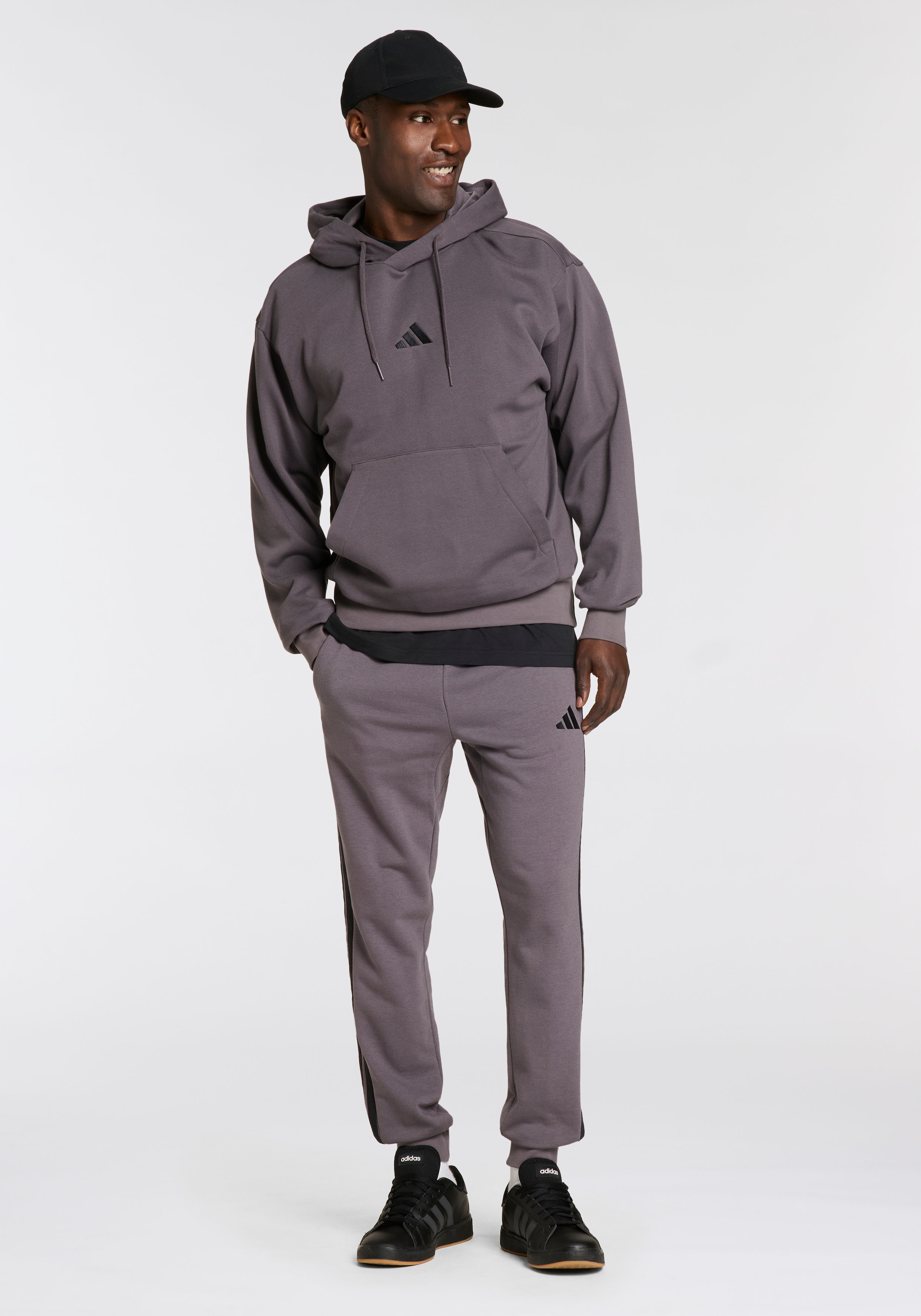adidas Sportswear Sporthose »M 3S FT TC PT«, (1 tlg.), Jogginghose aus weichem French Terry Material